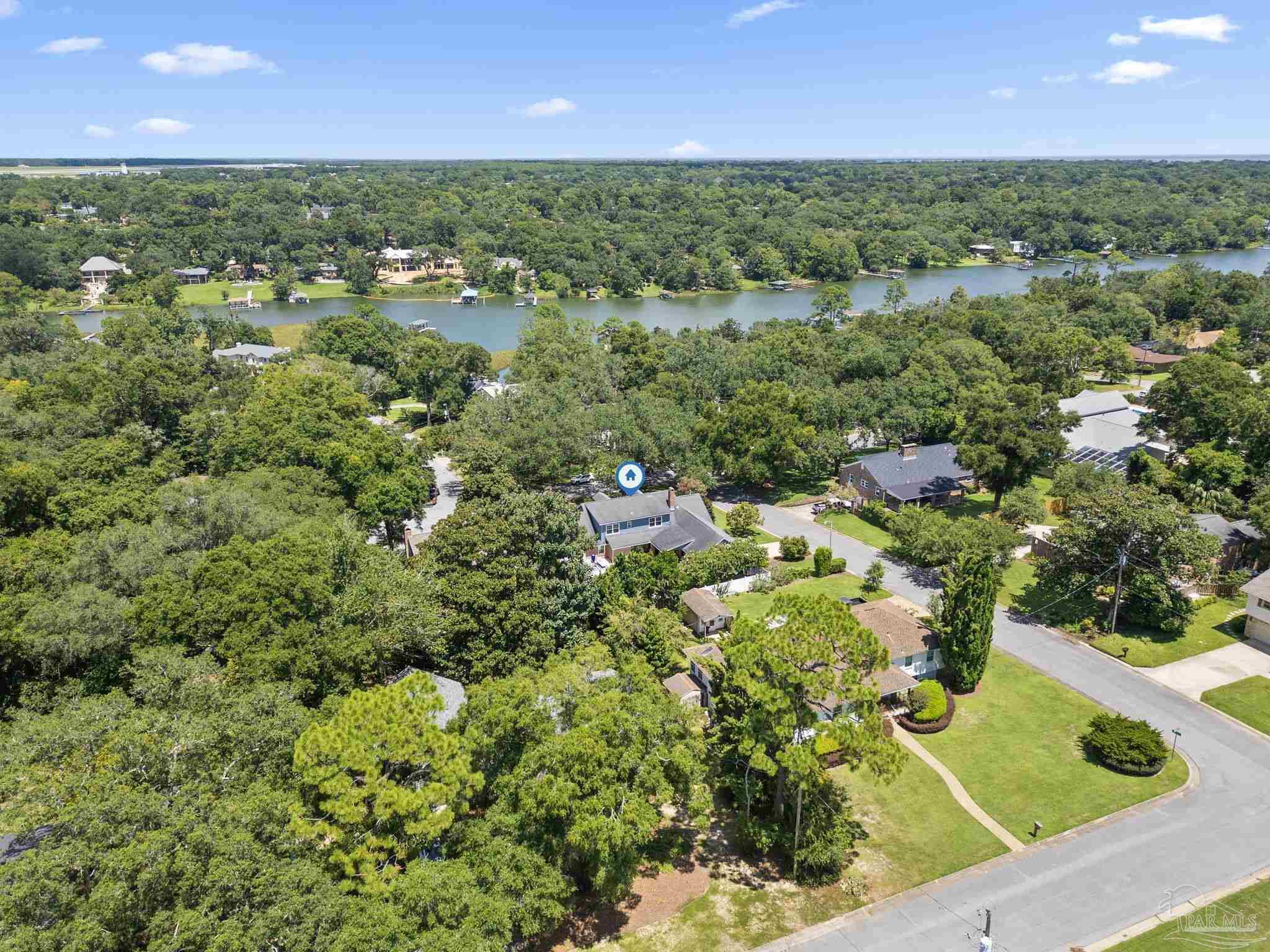 3949 Menendez Dr