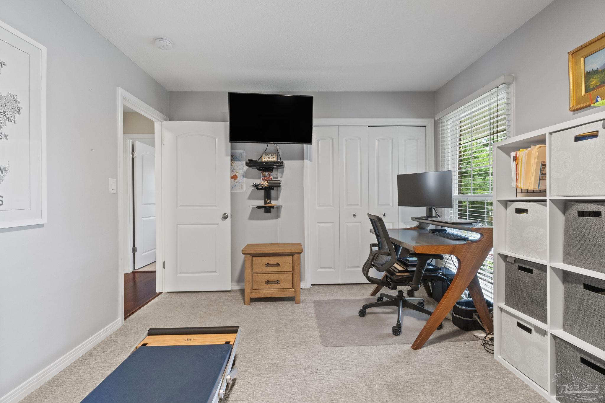 3949 Menendez Dr