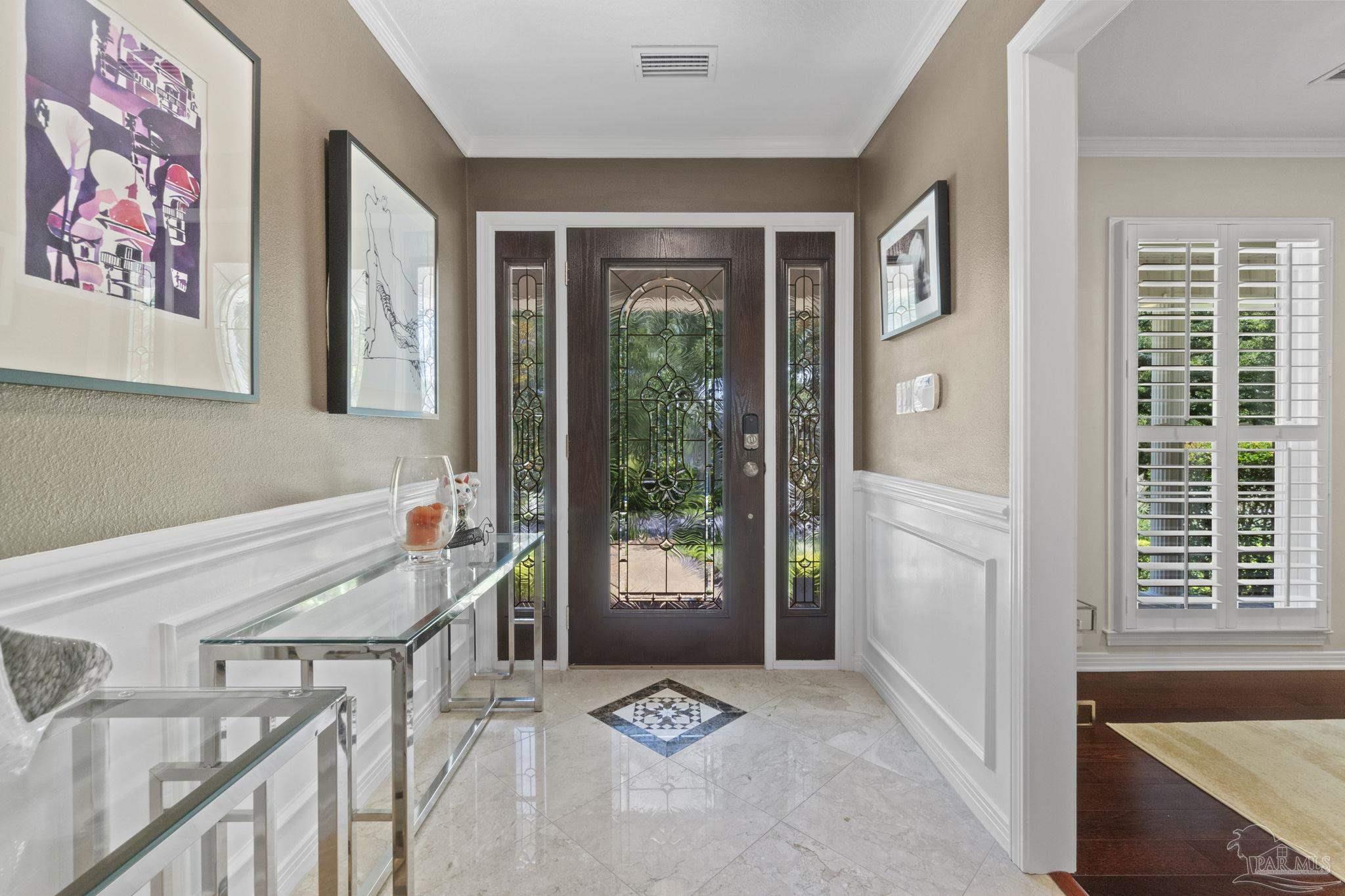3949 Menendez Dr