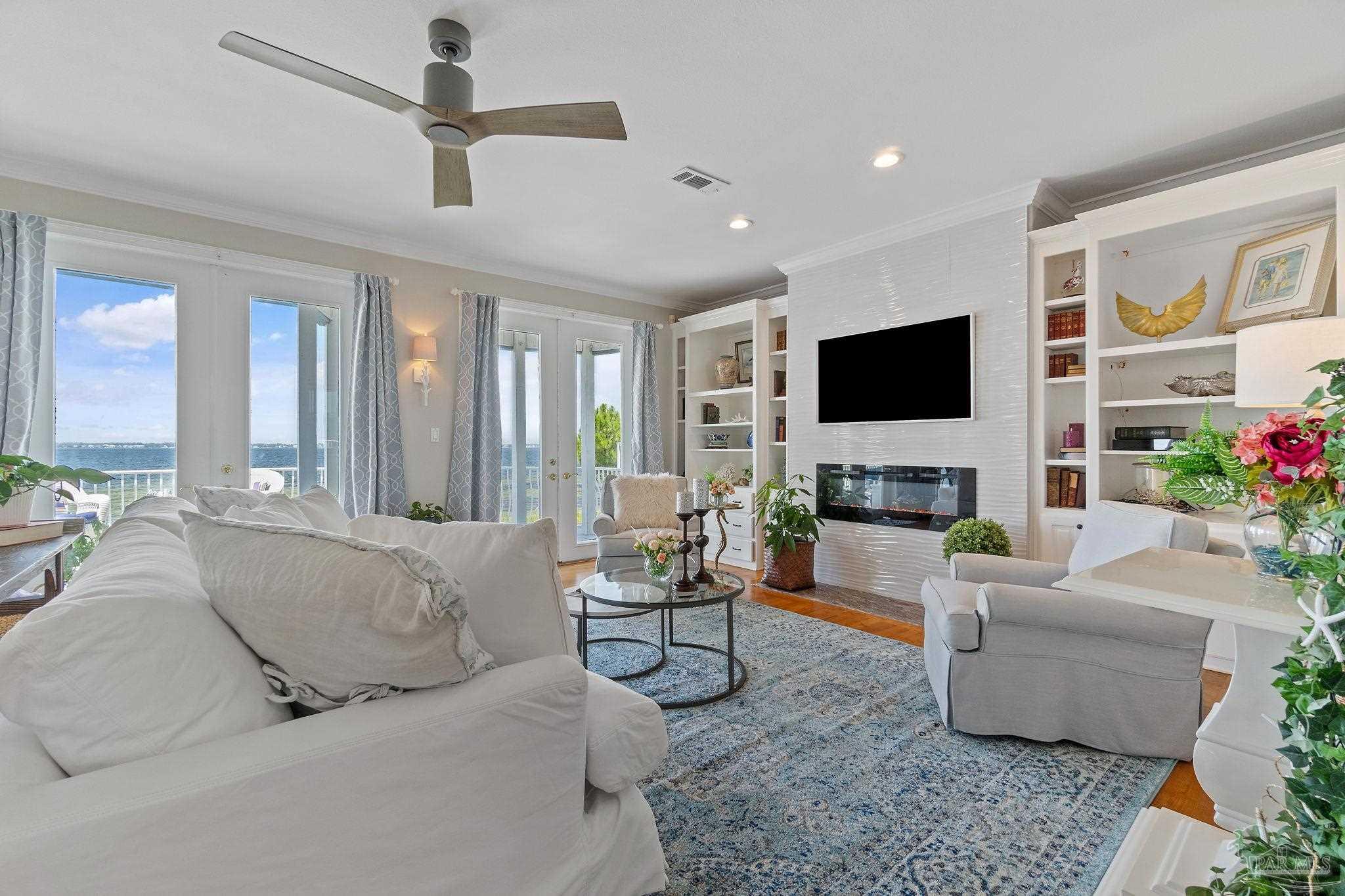 23 Seashore Dr