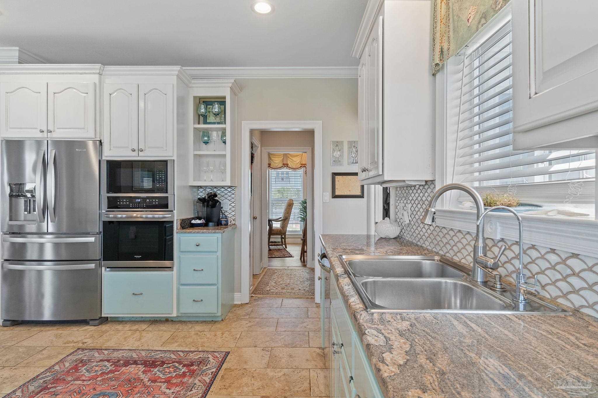 23 Seashore Dr
