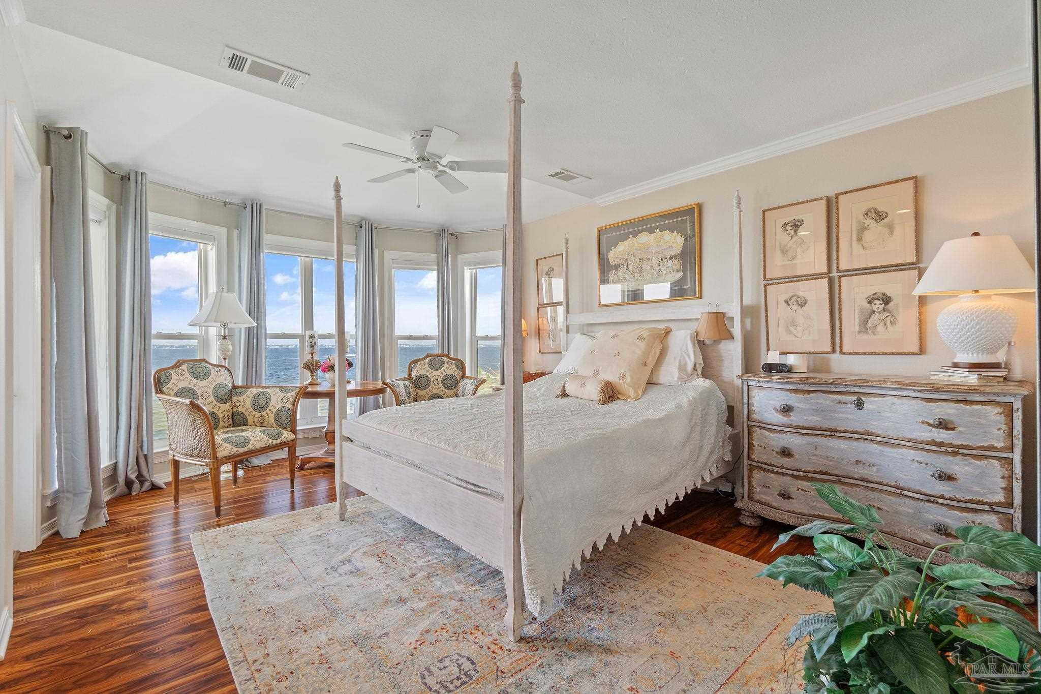 23 Seashore Dr