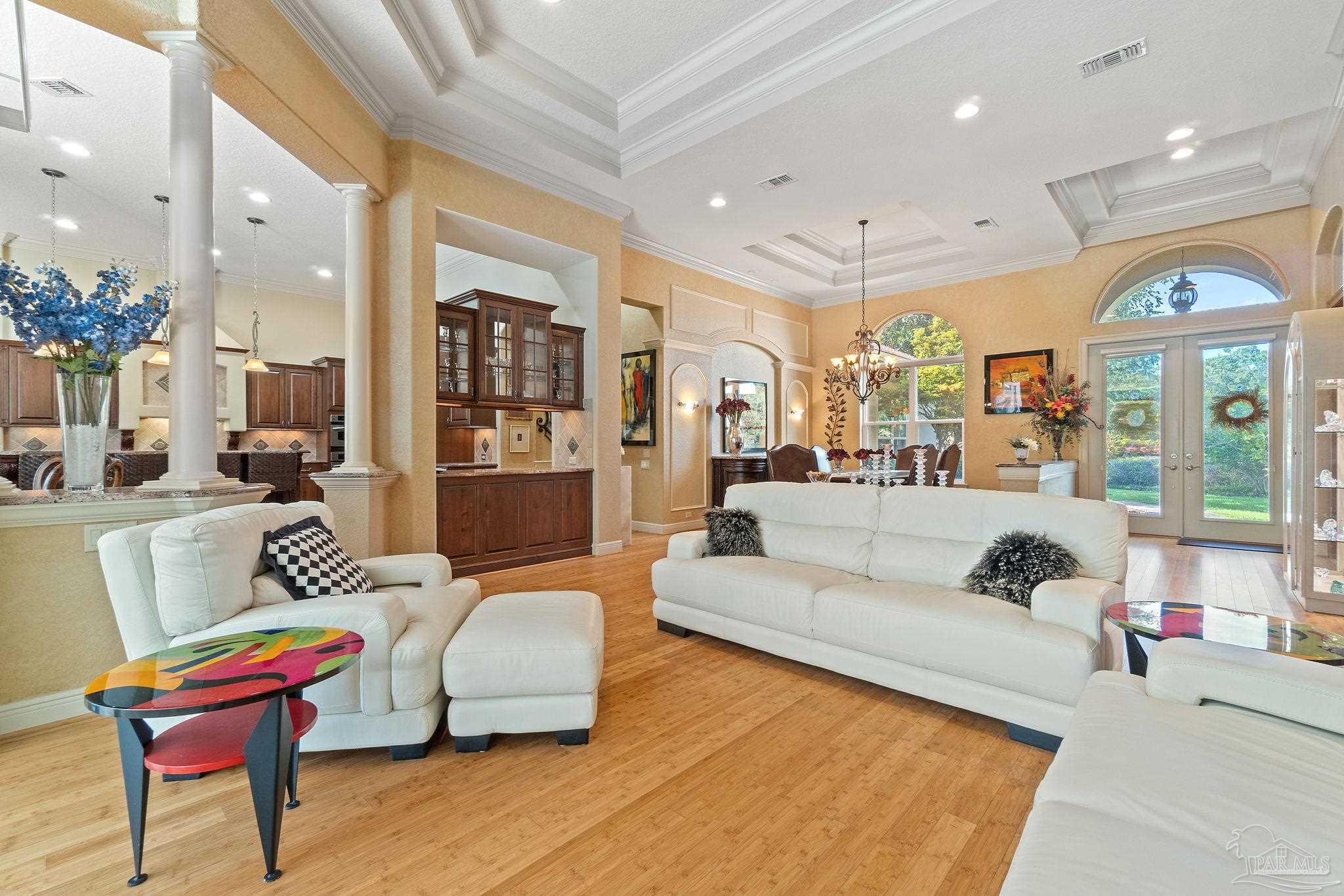4170 Serenca Way