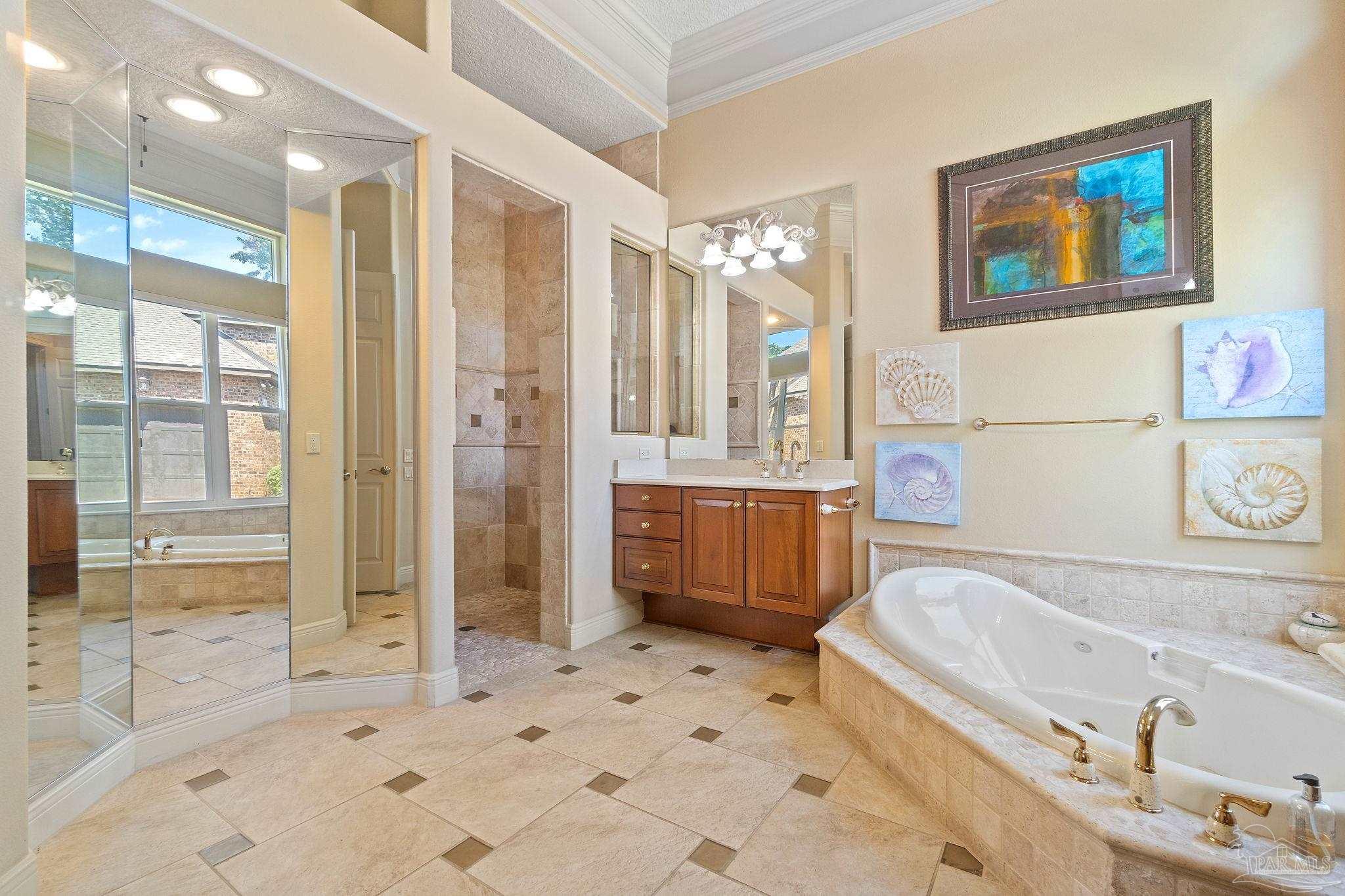 4170 Serenca Way