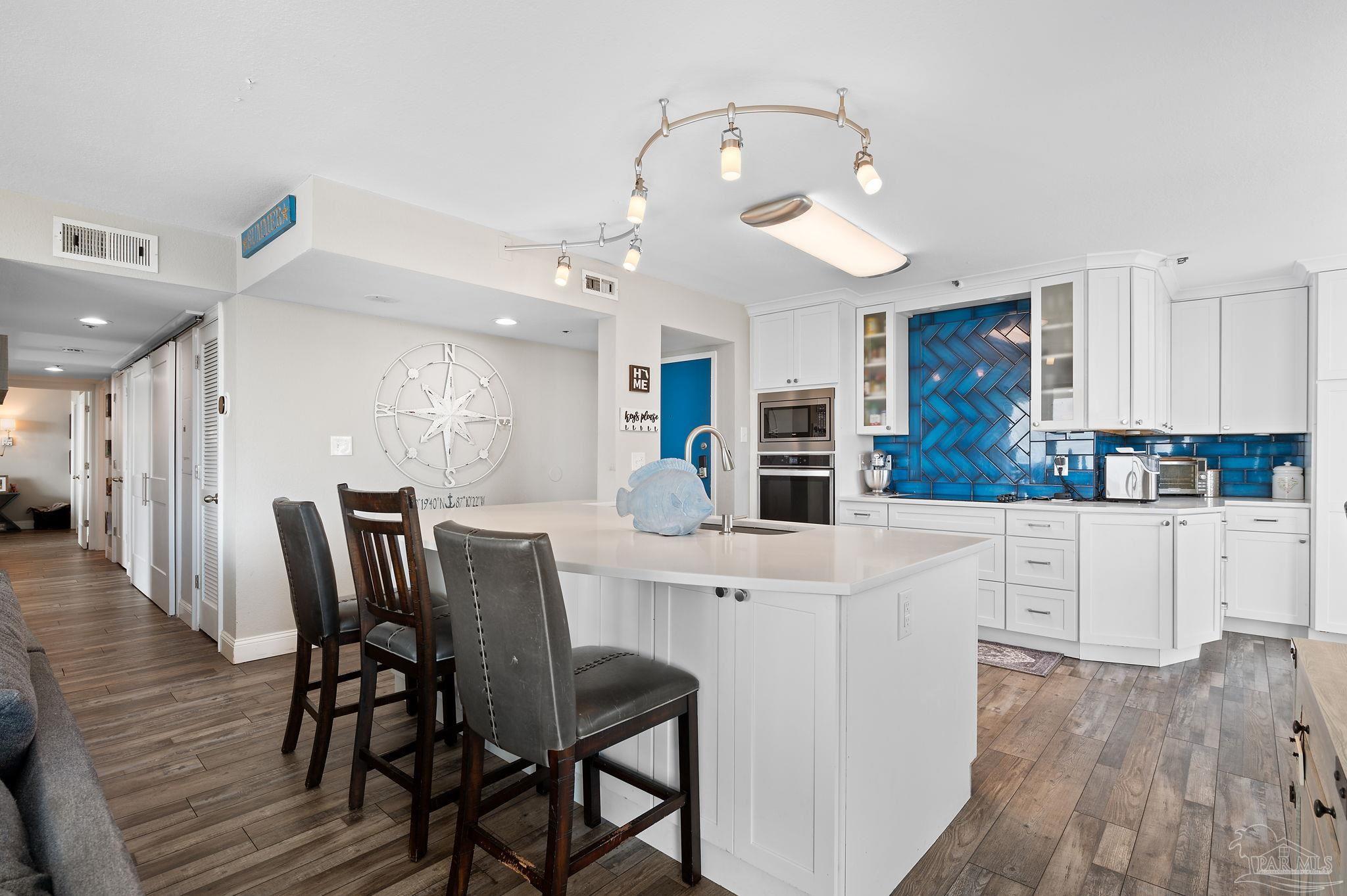 1200 Ft Pickens Rd # 4F