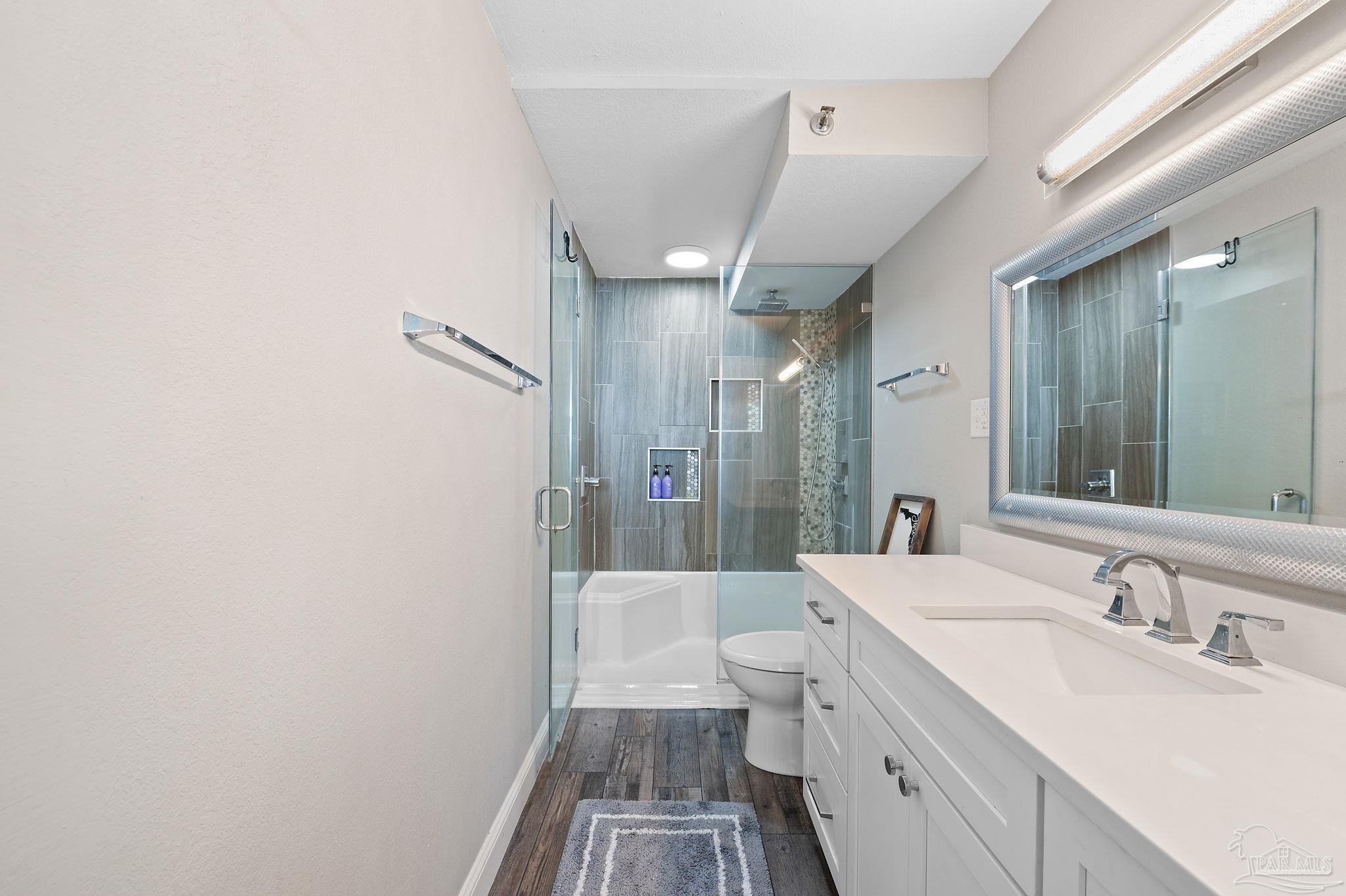 1200 Ft Pickens Rd # 4F