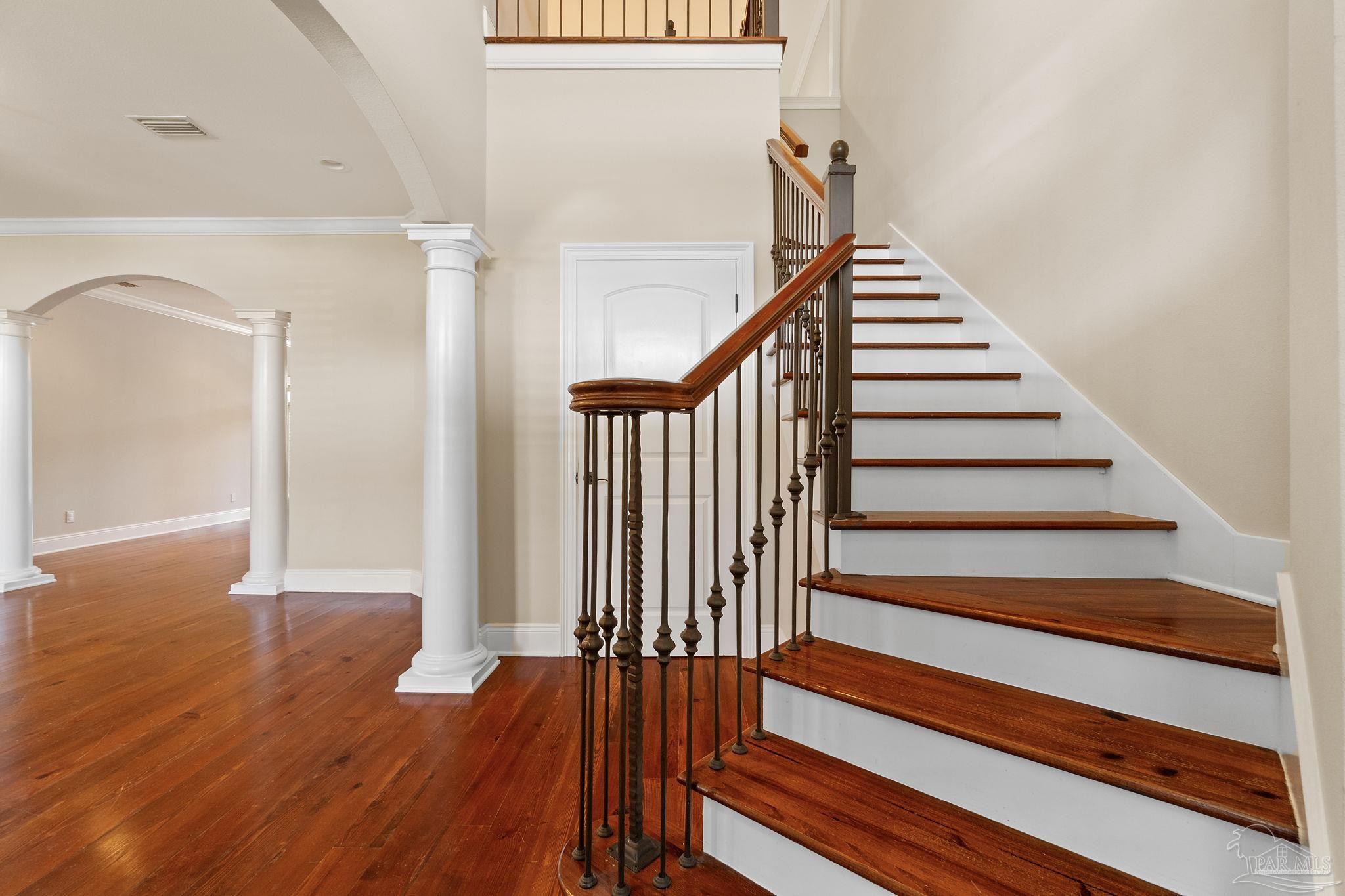 3869 Paradise Bay Dr