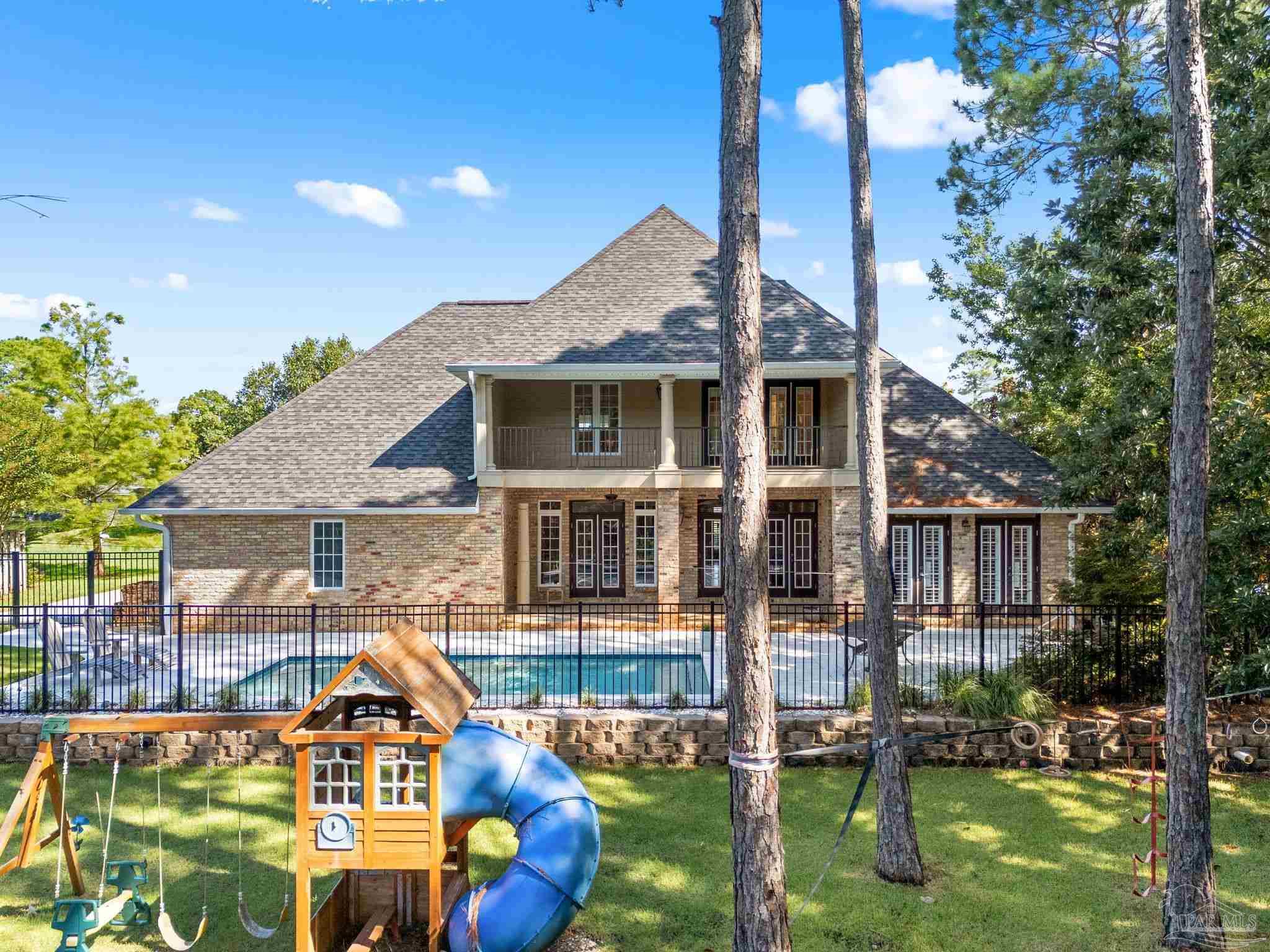 3869 Paradise Bay Dr