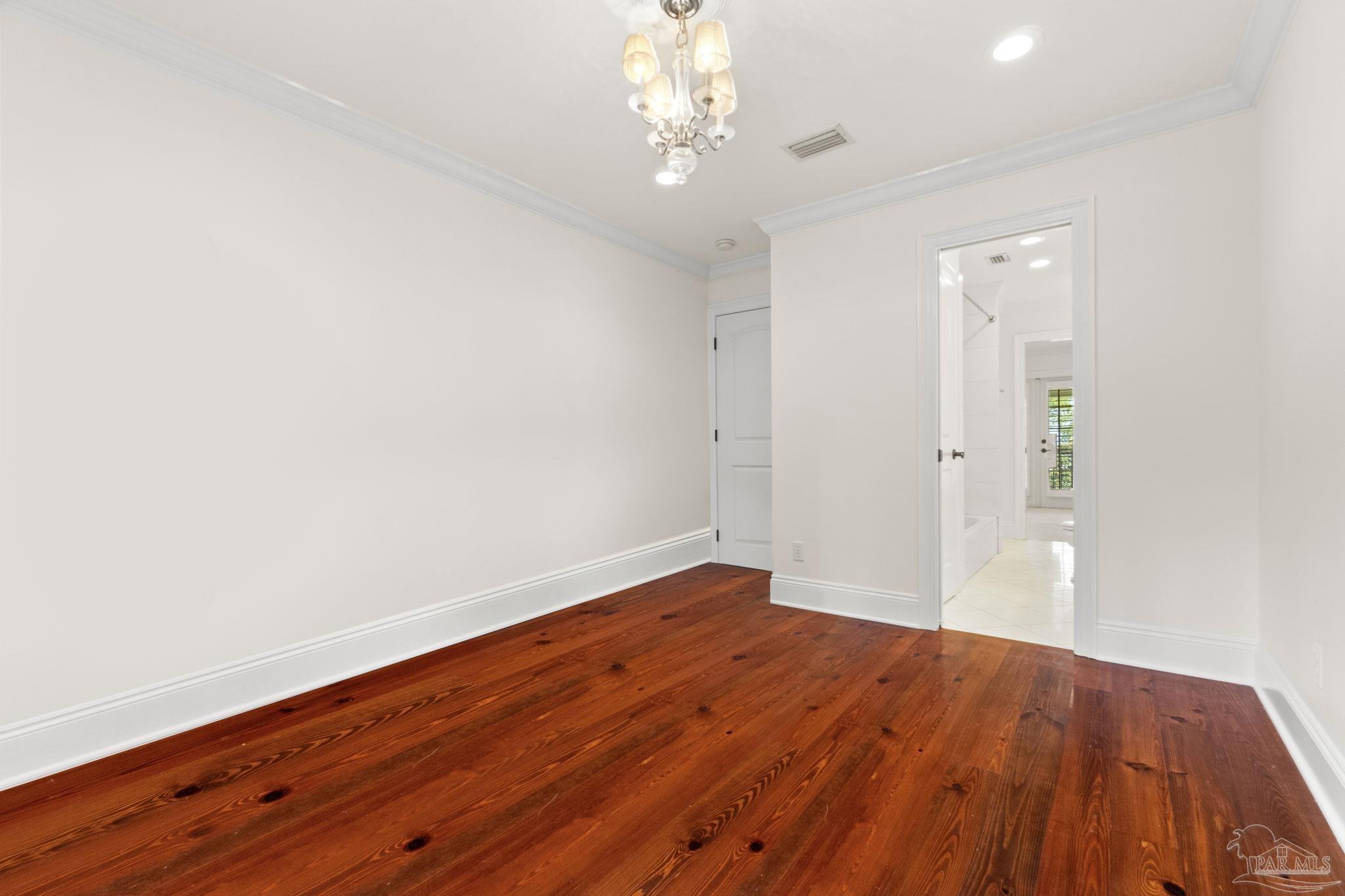 3869 Paradise Bay Dr