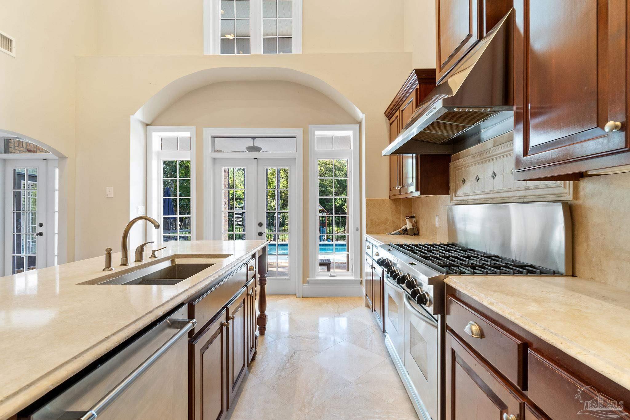 3869 Paradise Bay Dr