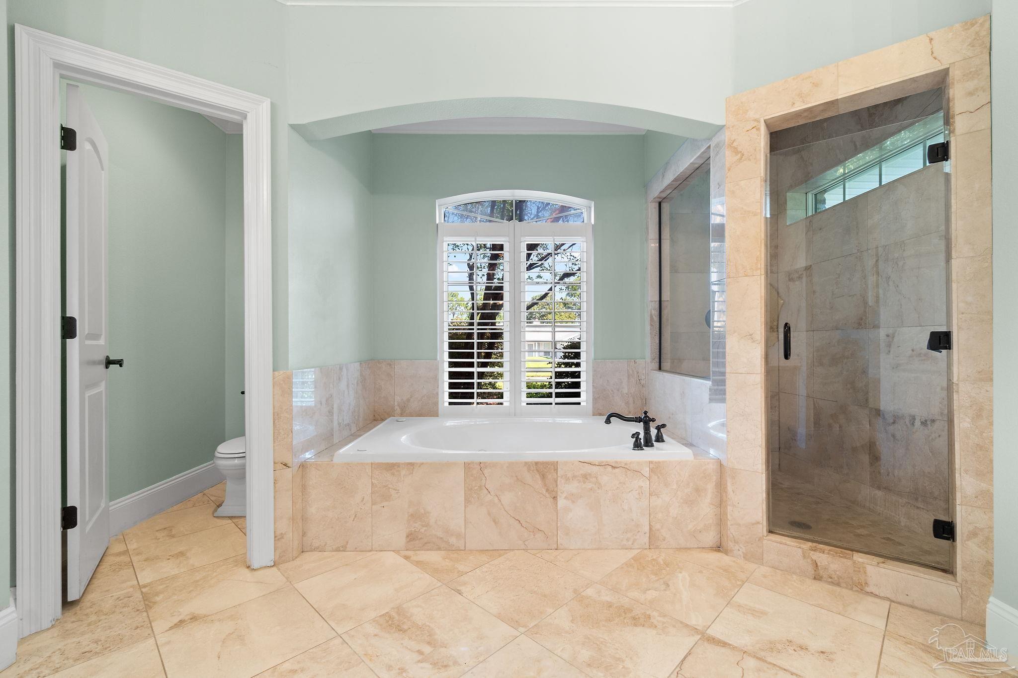 3869 Paradise Bay Dr