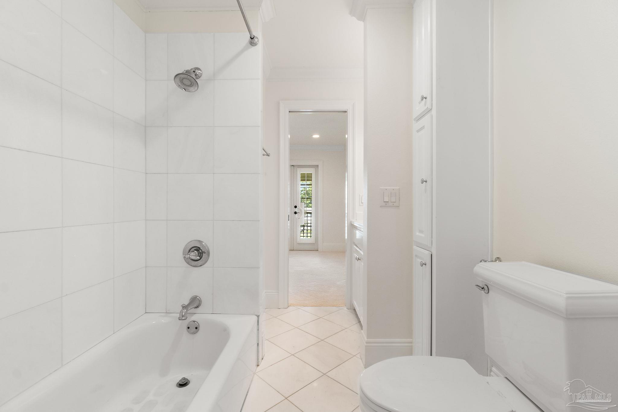 3869 Paradise Bay Dr