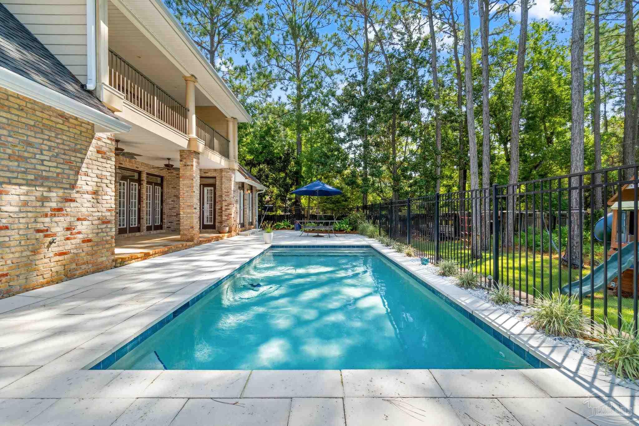 3869 Paradise Bay Dr