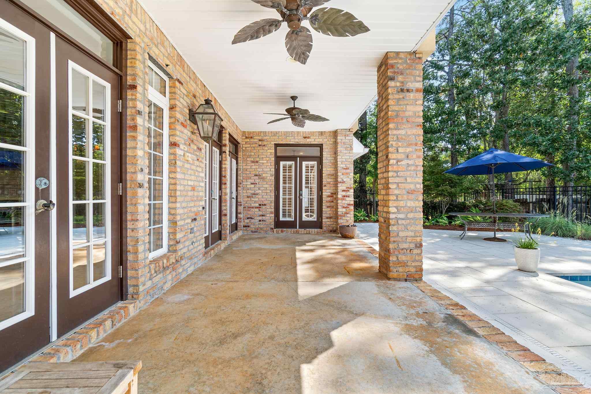 3869 Paradise Bay Dr