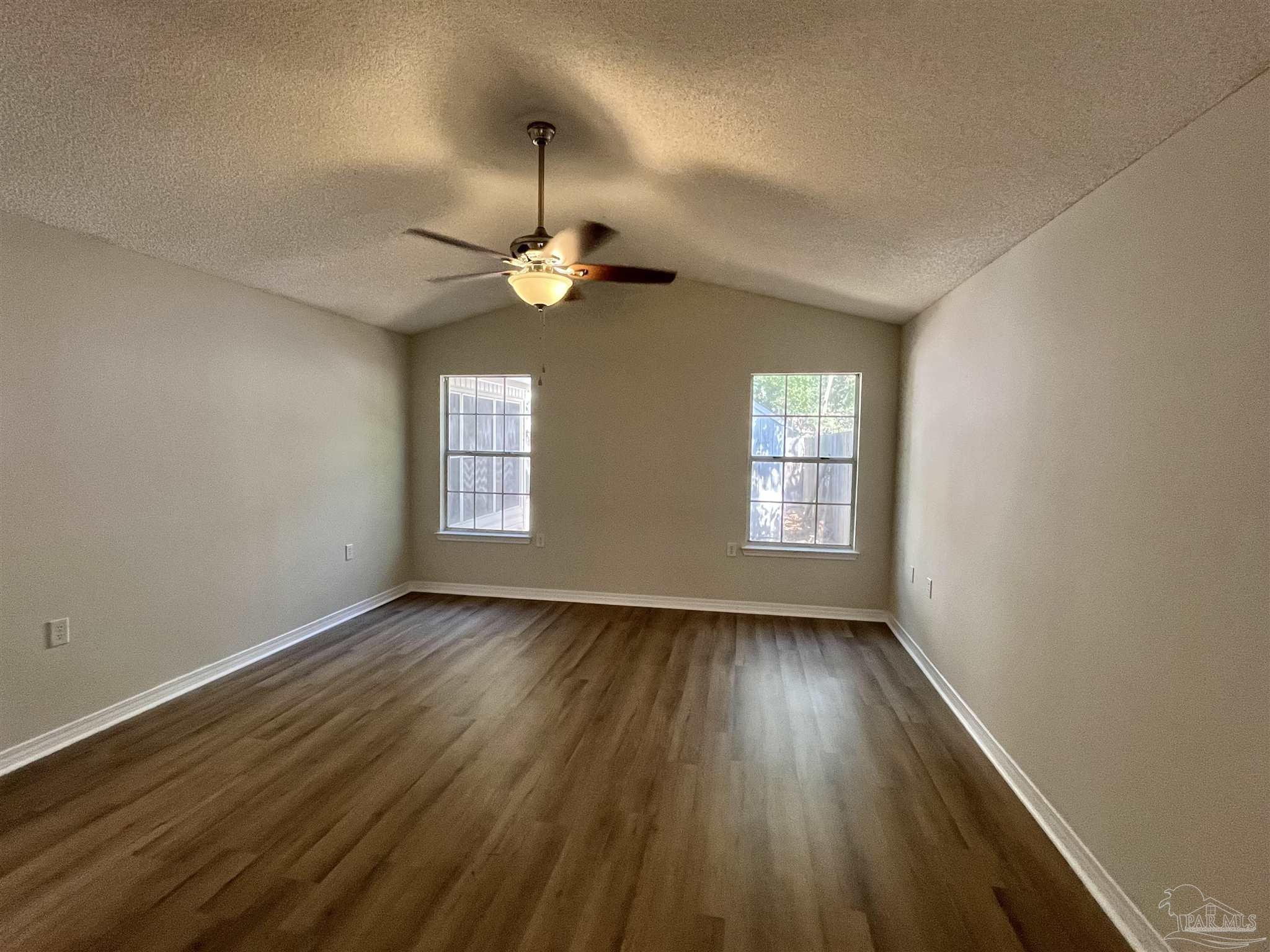 1324 Sunrunner Pl