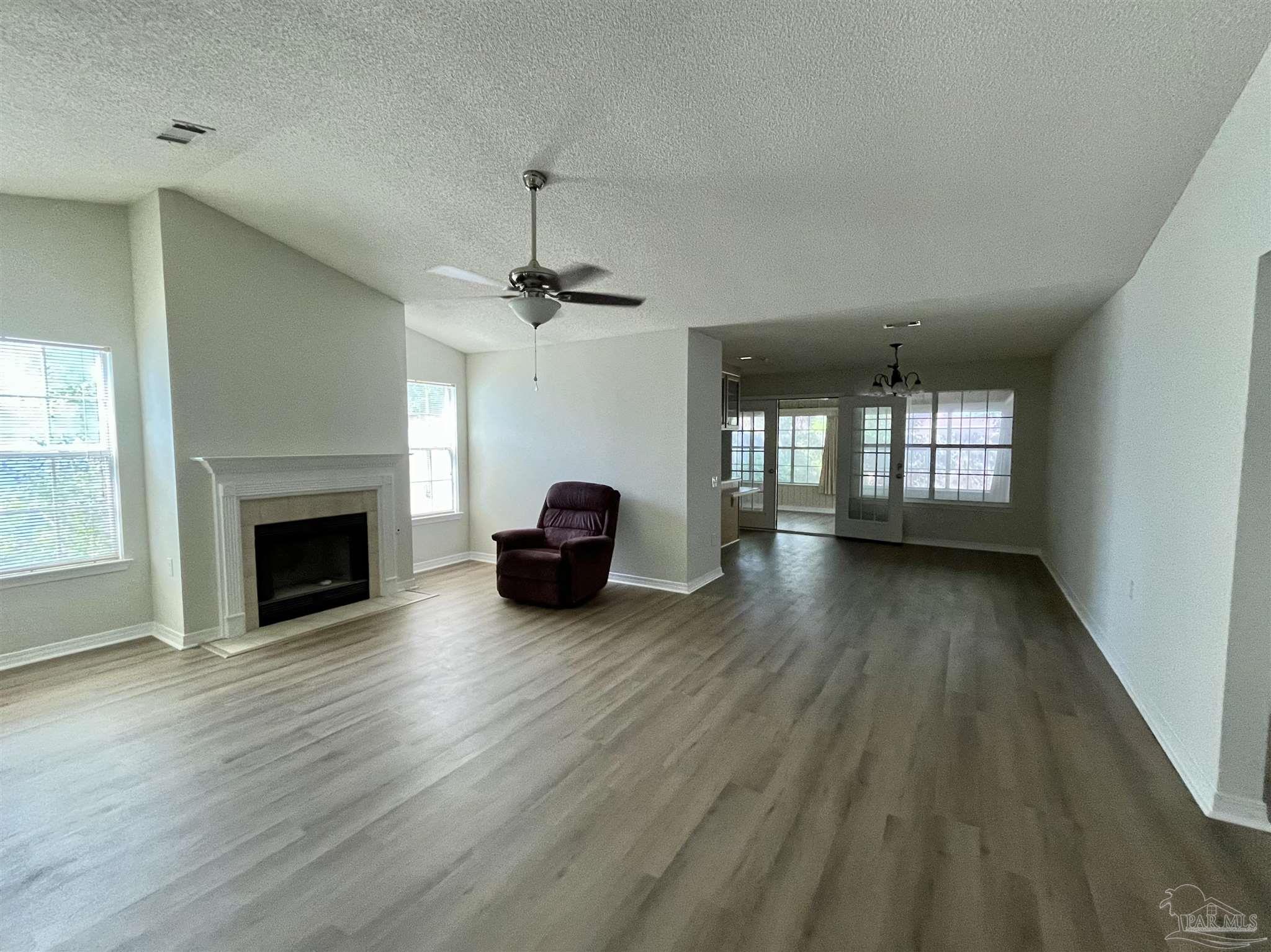 1324 Sunrunner Pl