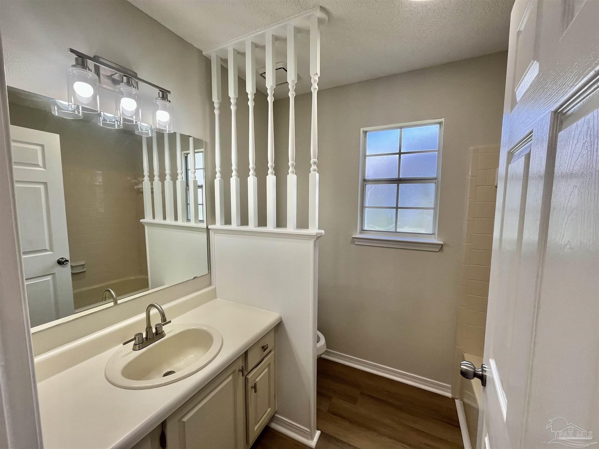 1324 Sunrunner Pl