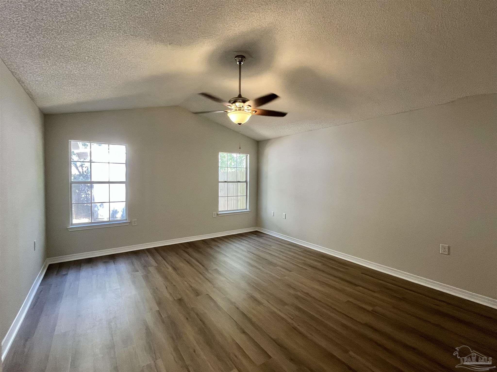 1324 Sunrunner Pl