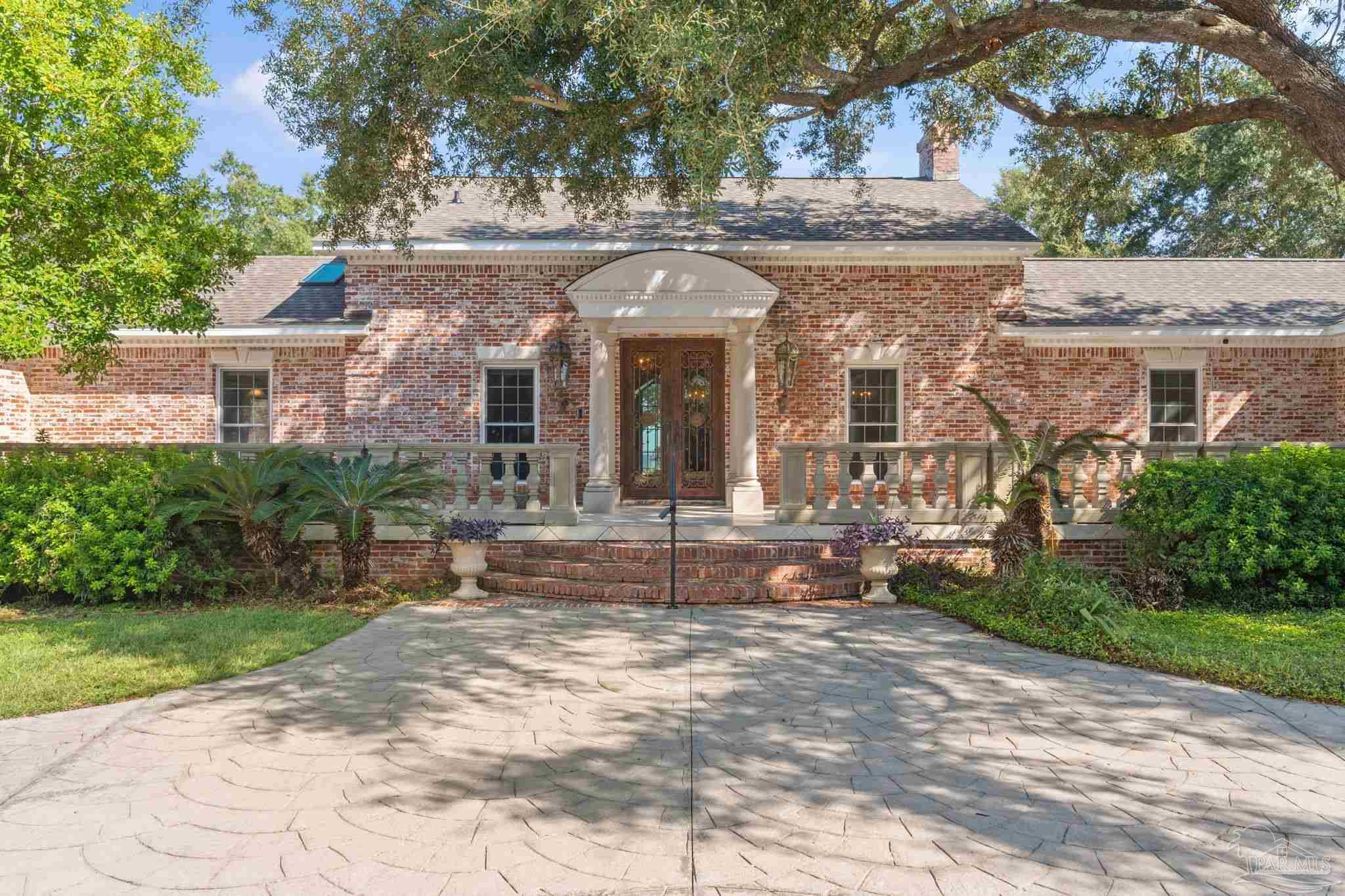 80 Duncan Ave