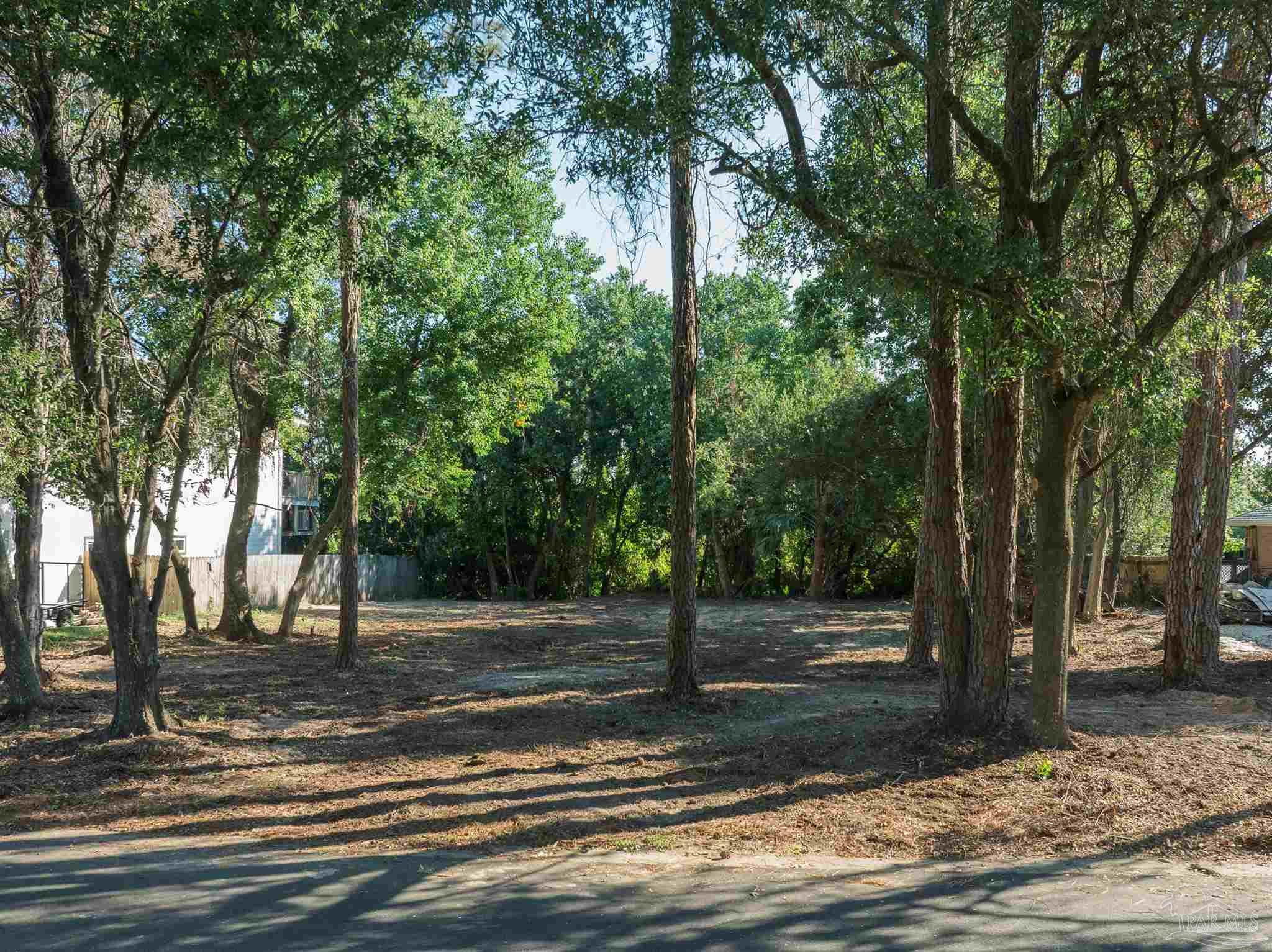 413 Williamsburg Dr