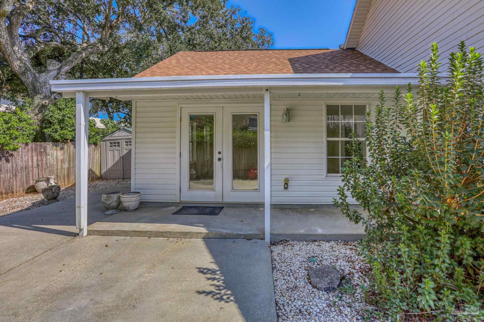 857 Ladner Dr