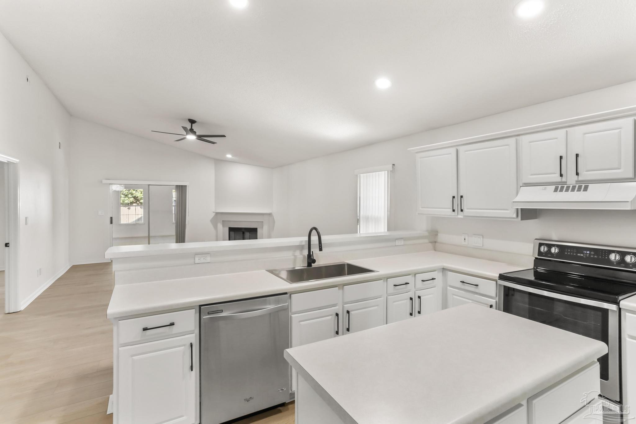 857 Ladner Dr