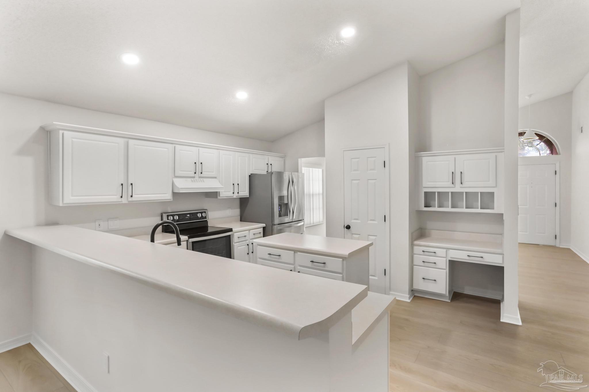 857 Ladner Dr