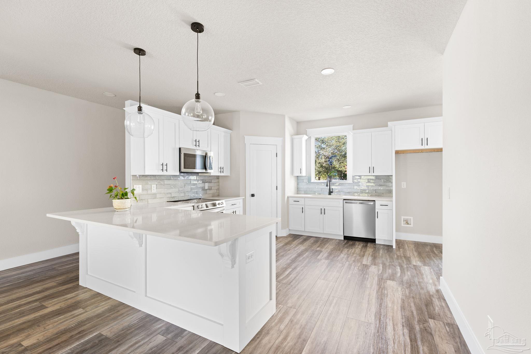 2910 Ferris Dr