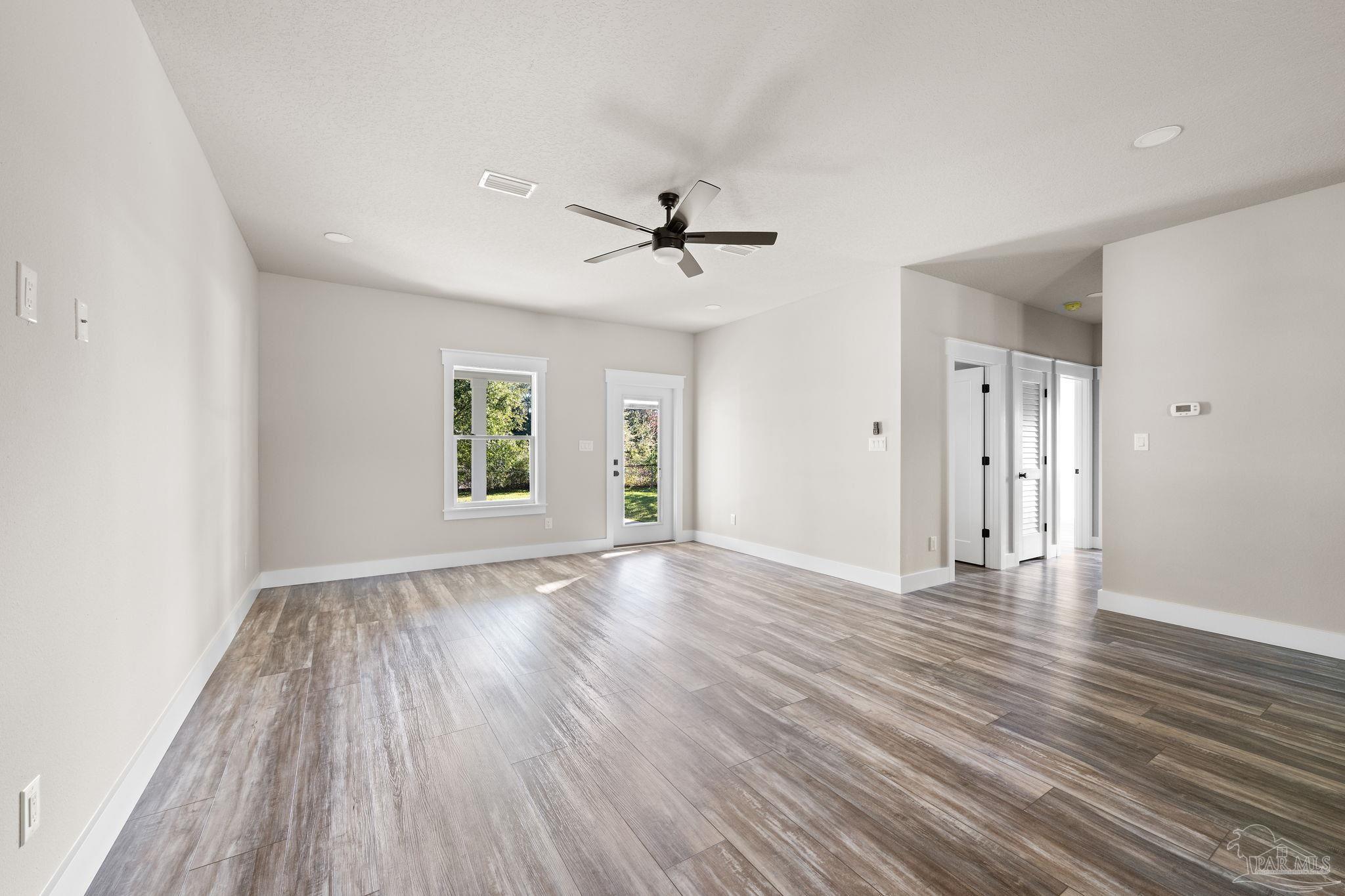 2910 Ferris Dr
