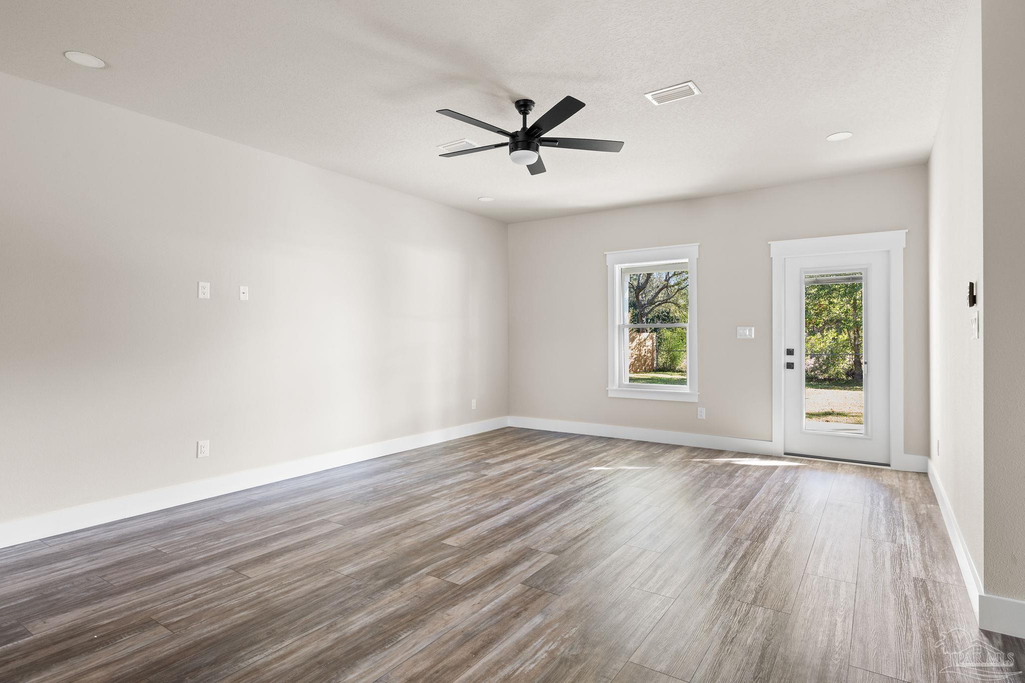 2910 Ferris Dr