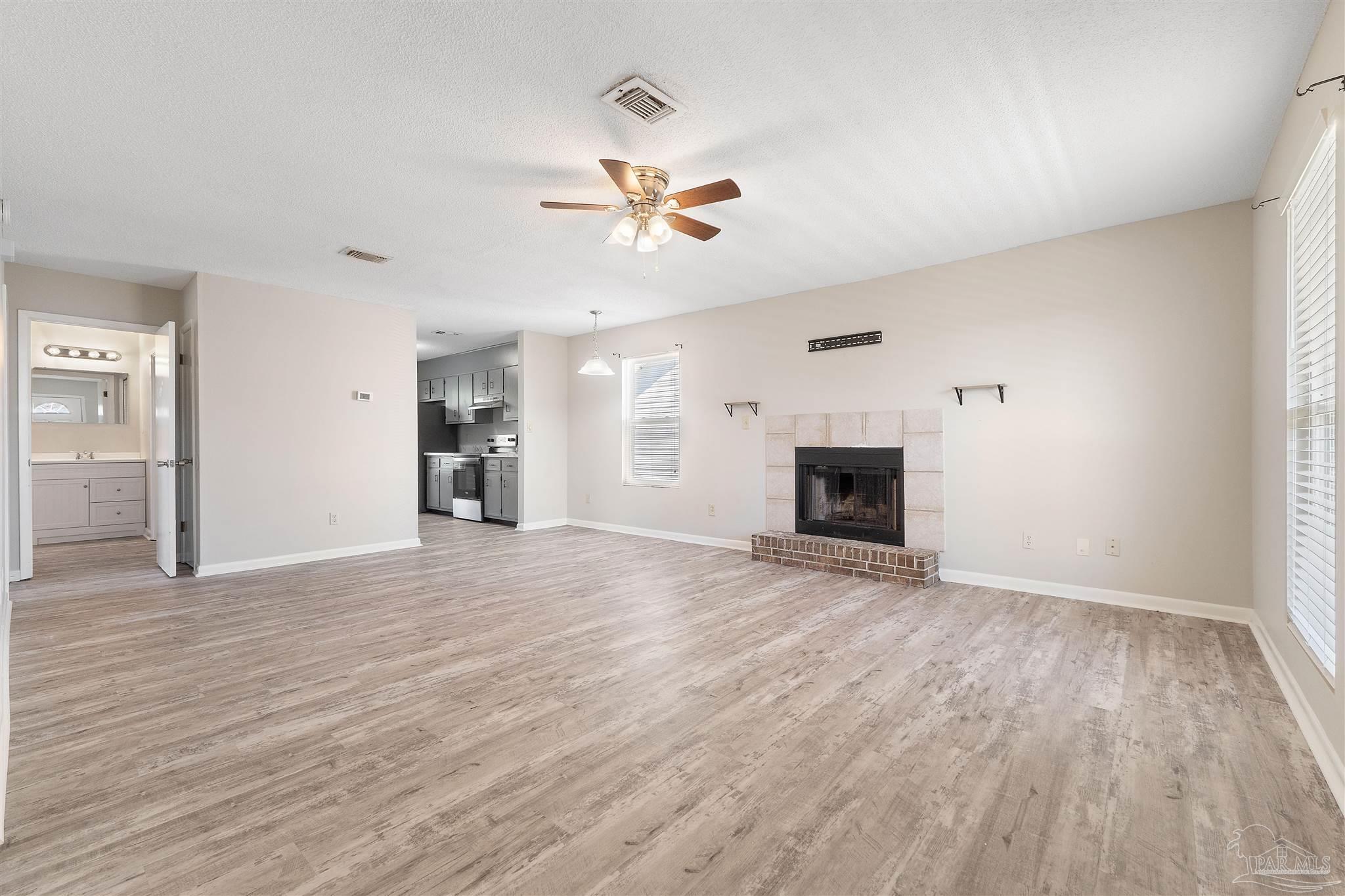 1070 Bayshore Rd