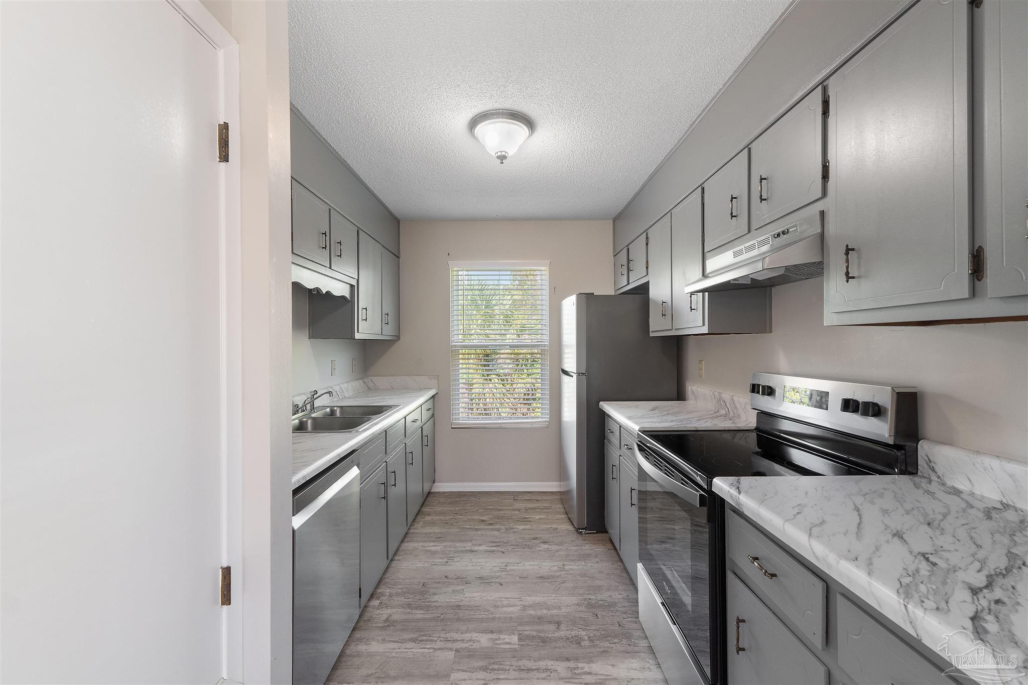 1070 Bayshore Rd