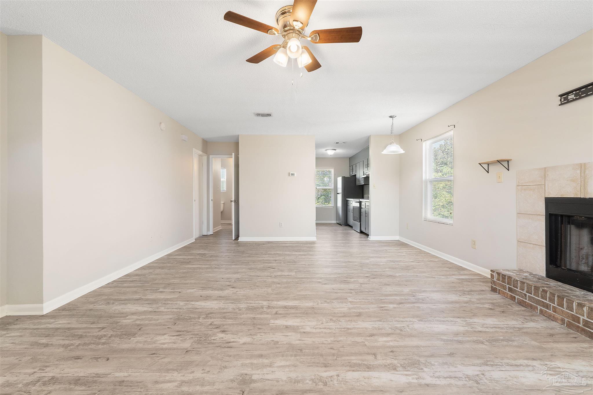 1070 Bayshore Rd