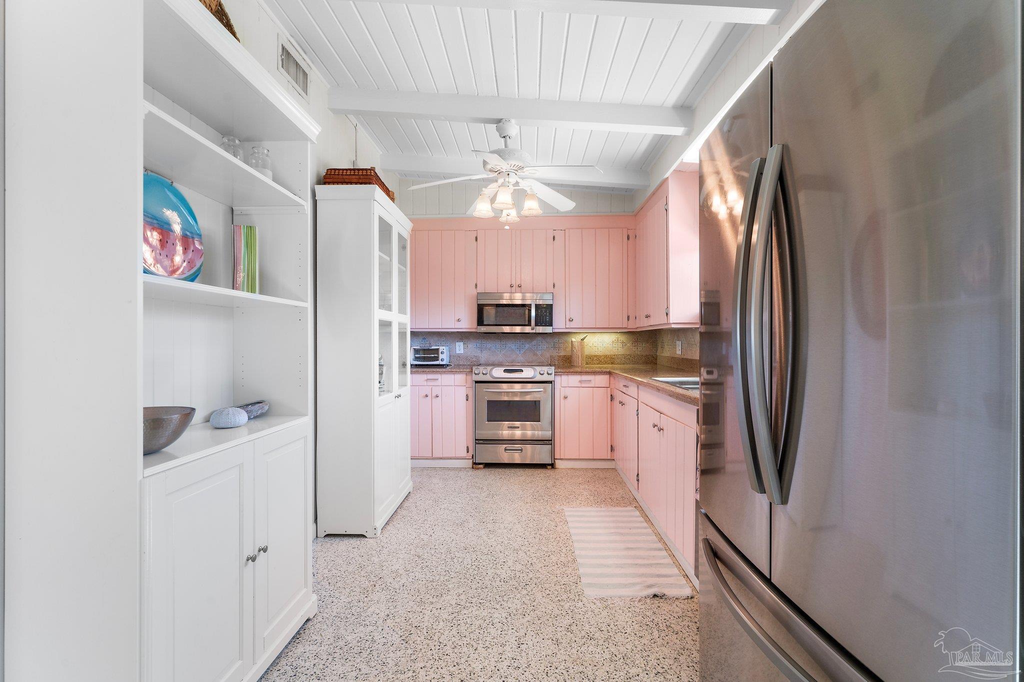 702 Panferio Dr