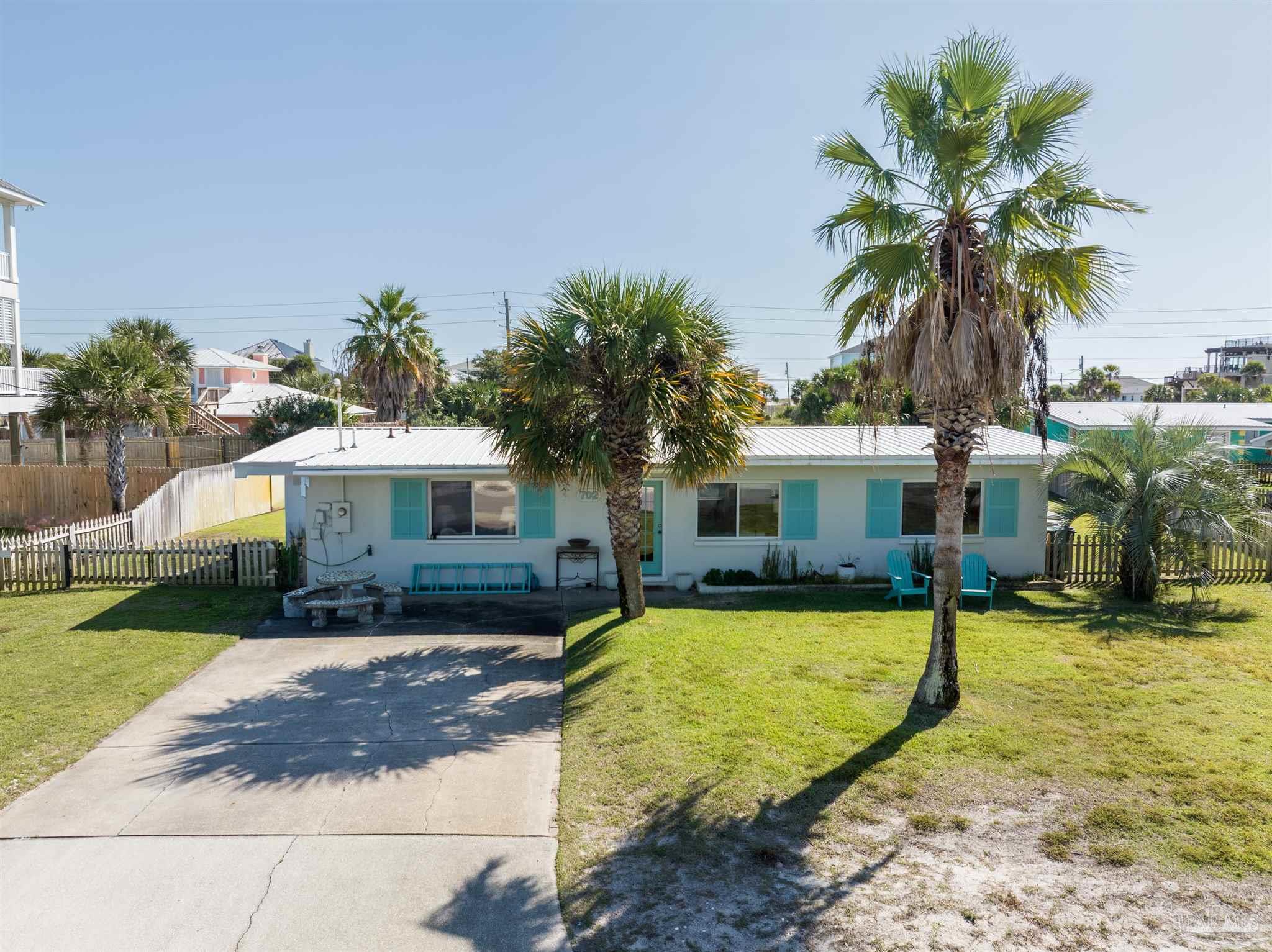 702 Panferio Dr