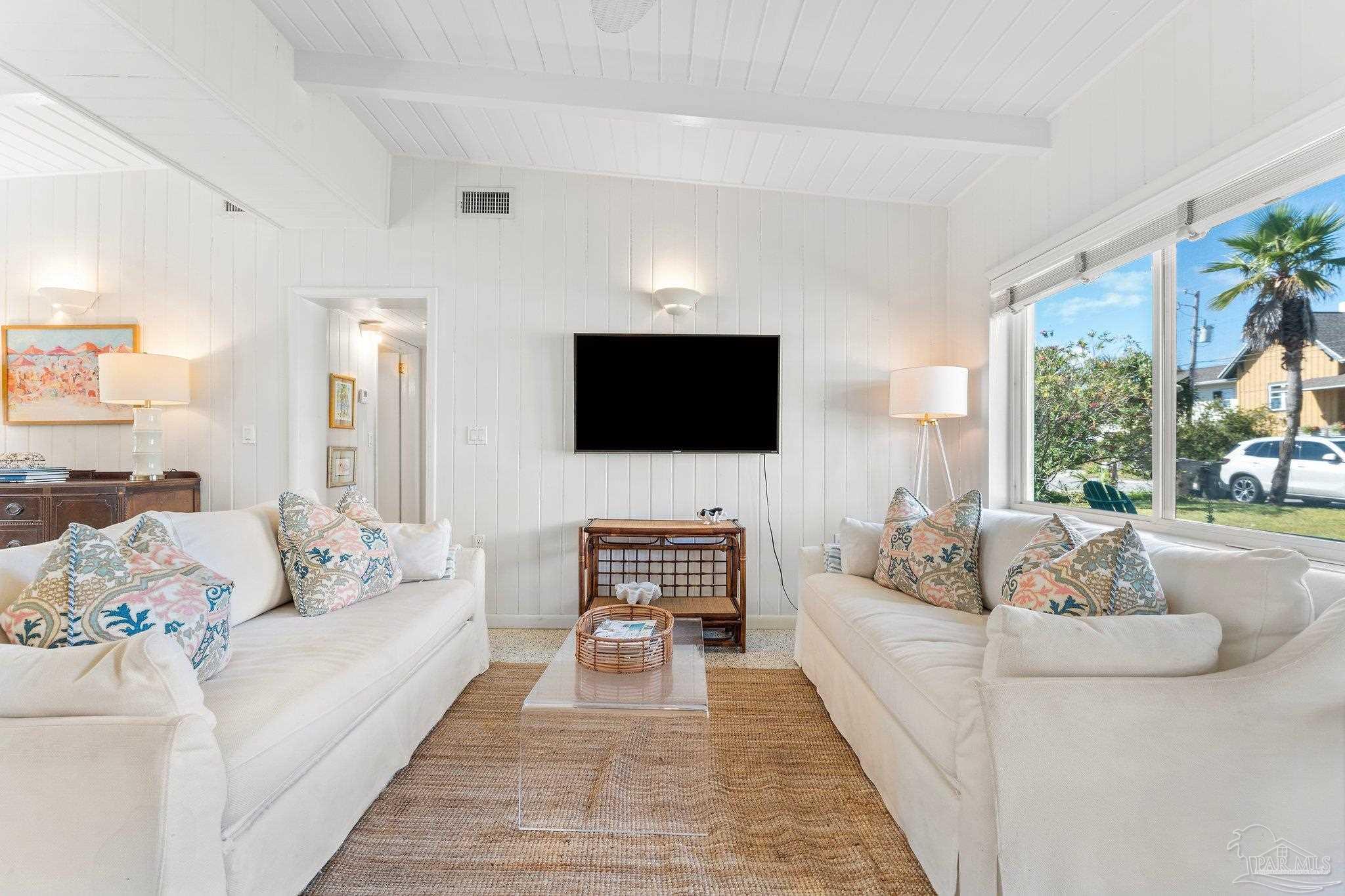 702 Panferio Dr