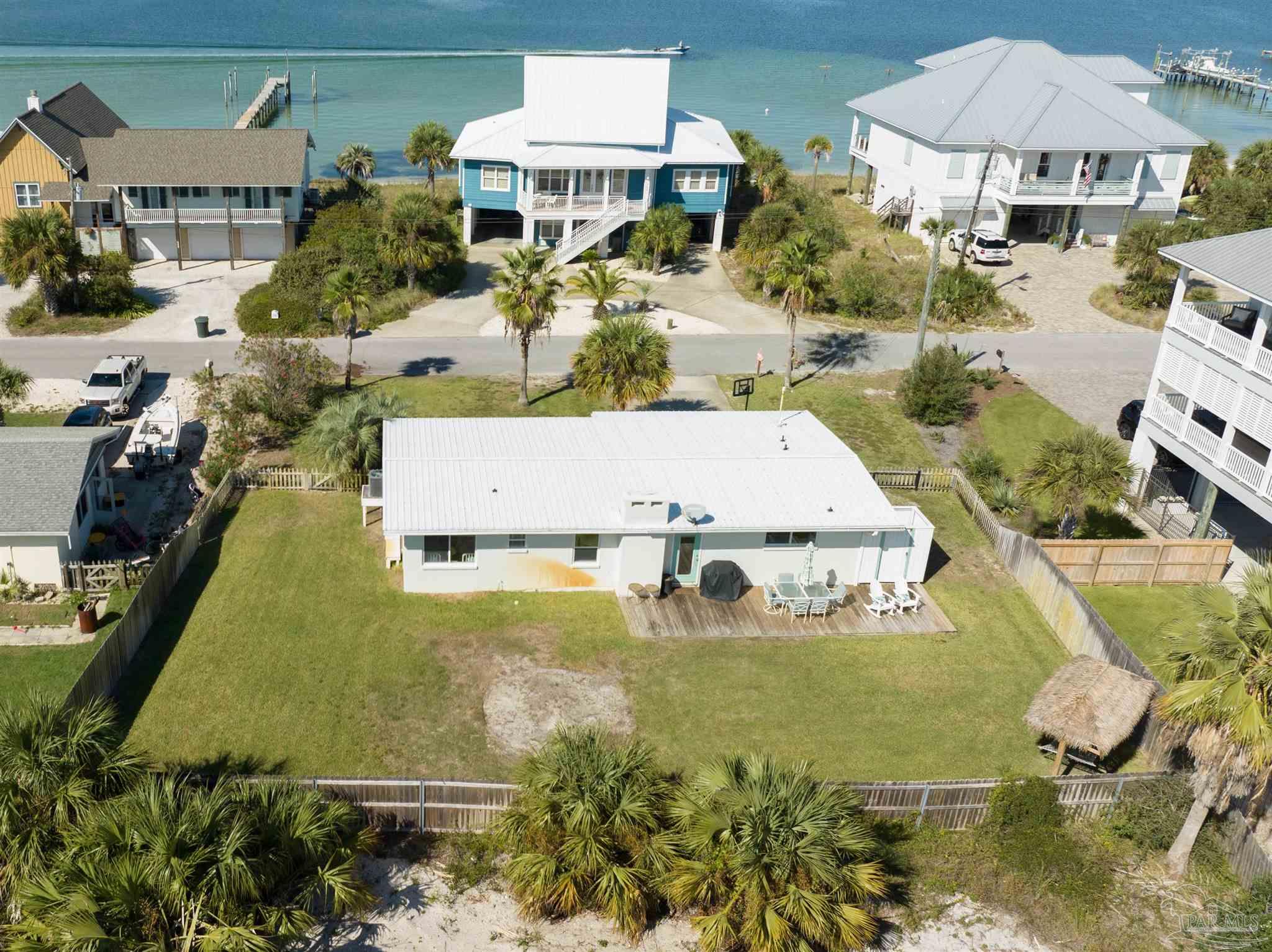 702 Panferio Dr