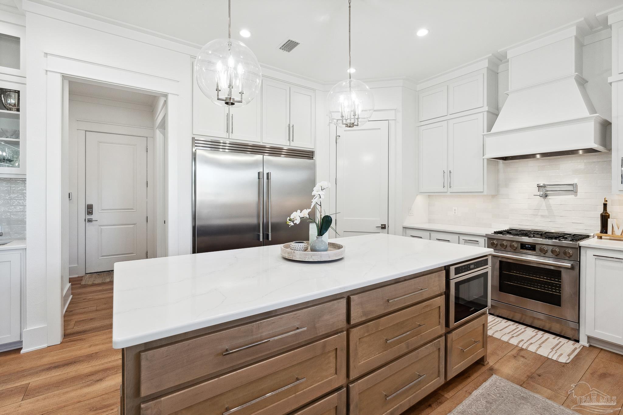 1600 Balihai Ct