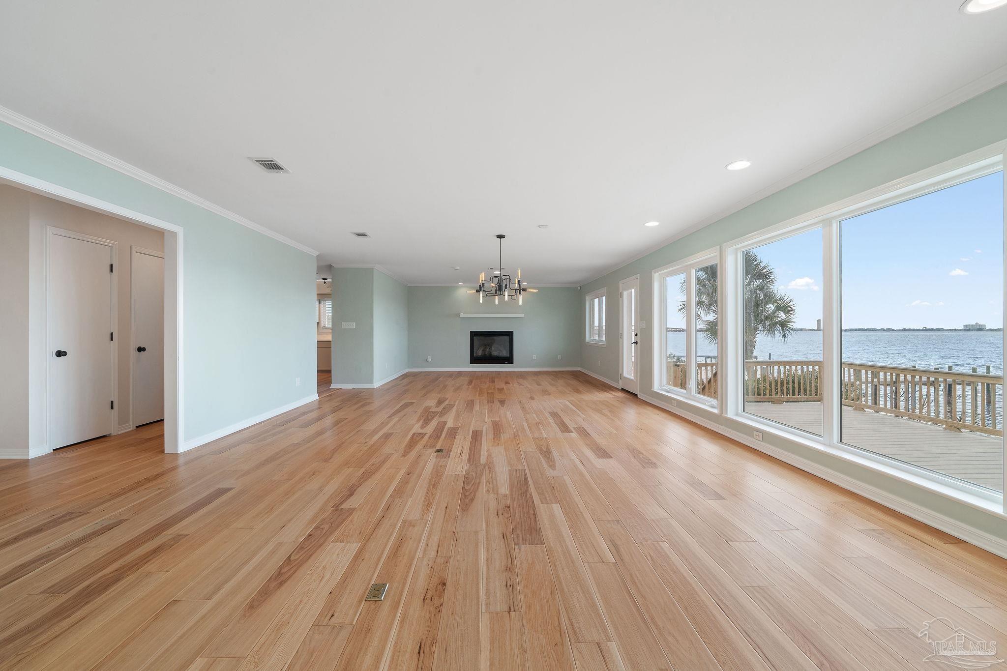 1209 Soundview Trl