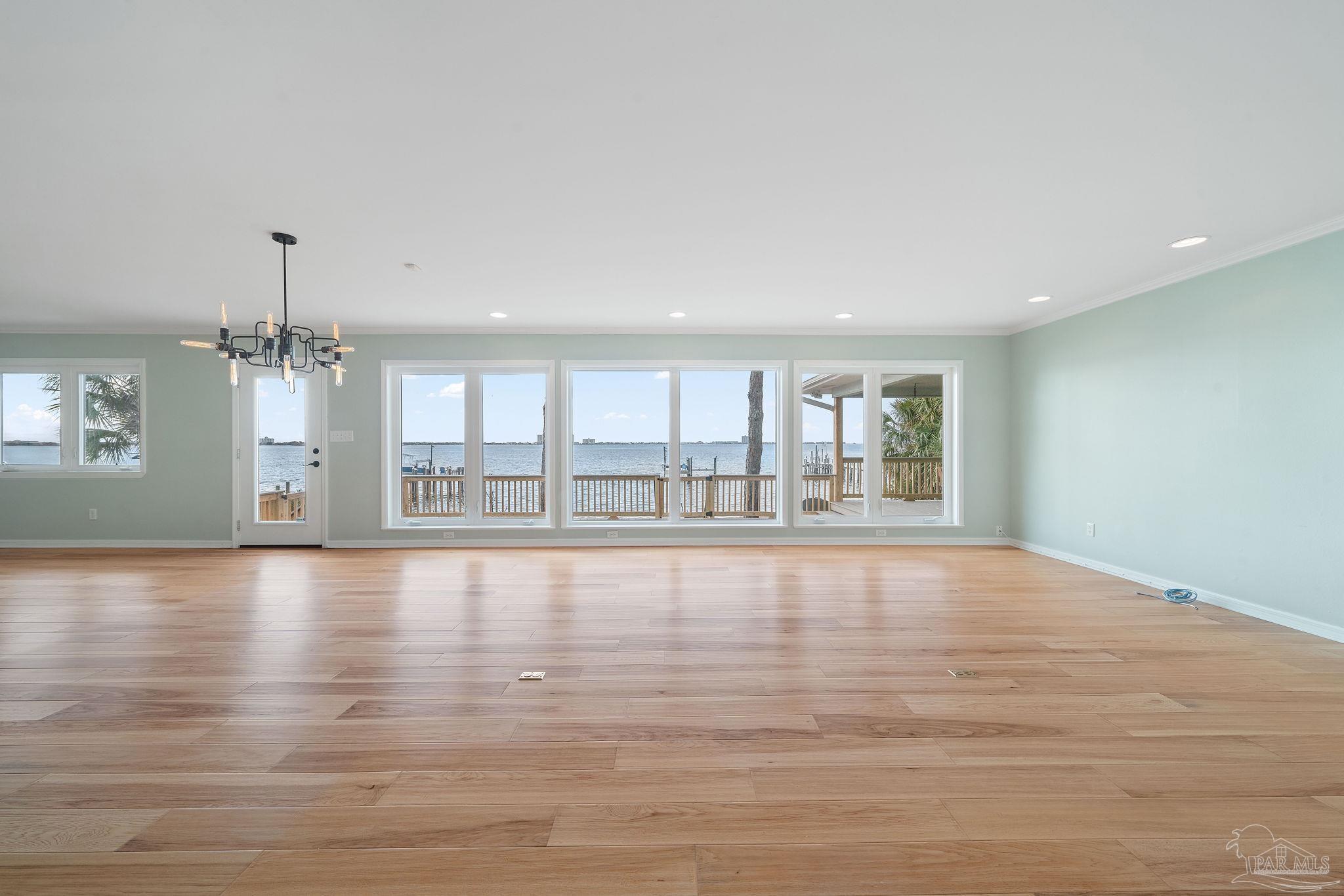 1209 Soundview Trl