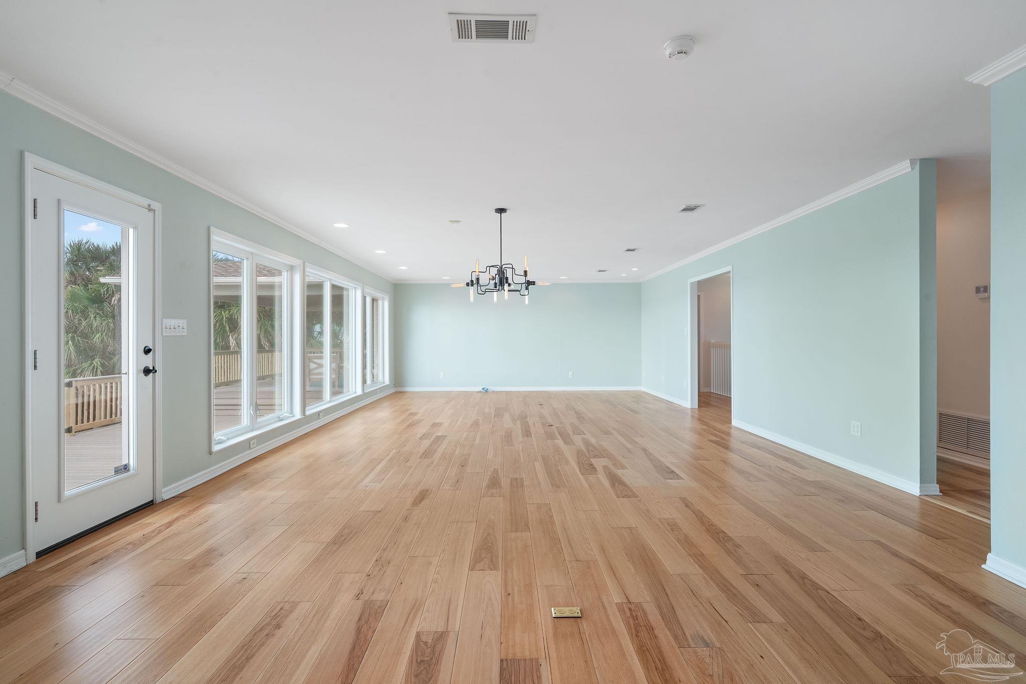 1209 Soundview Trl