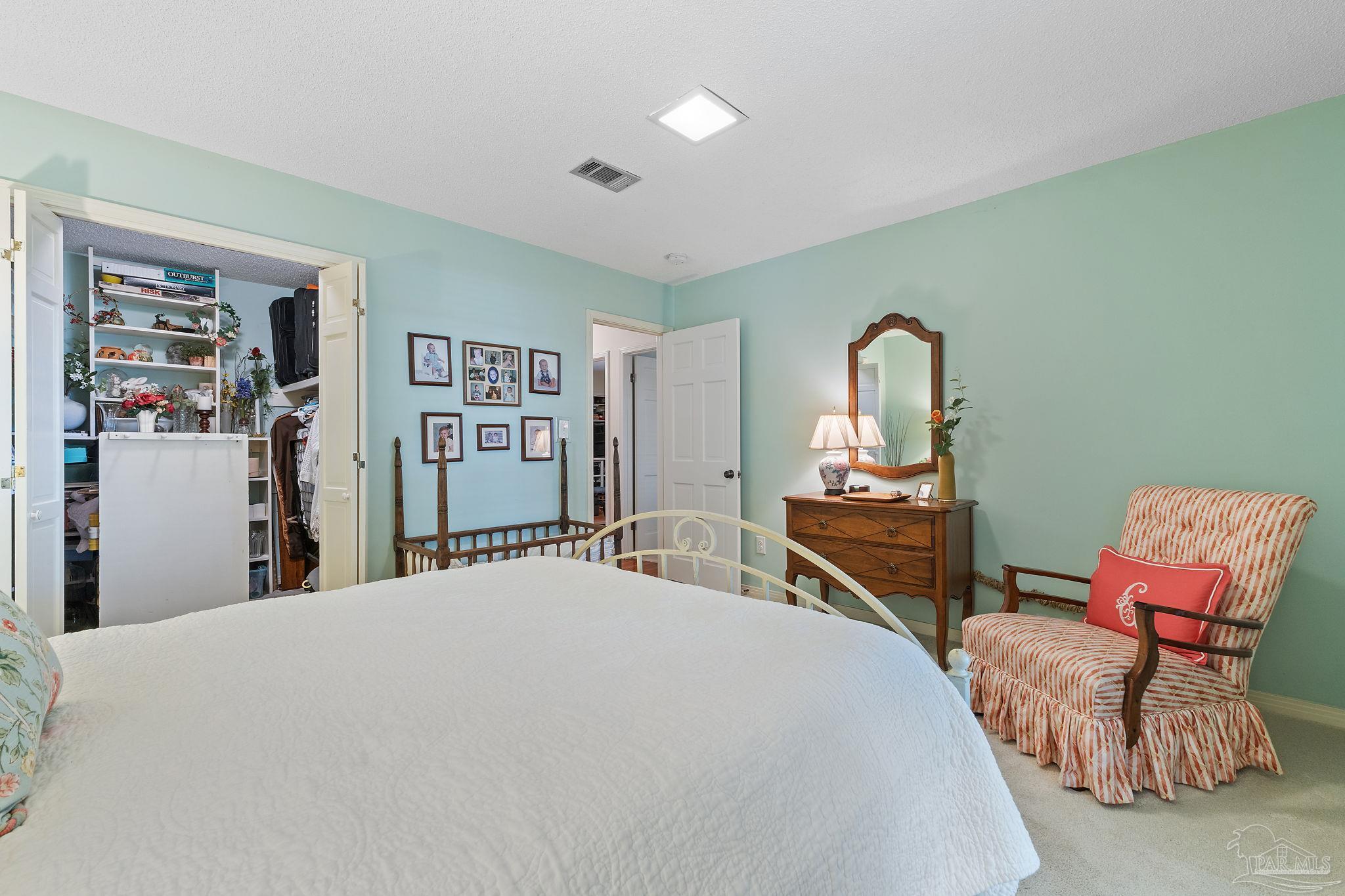 593 Bay Cliffs Rd