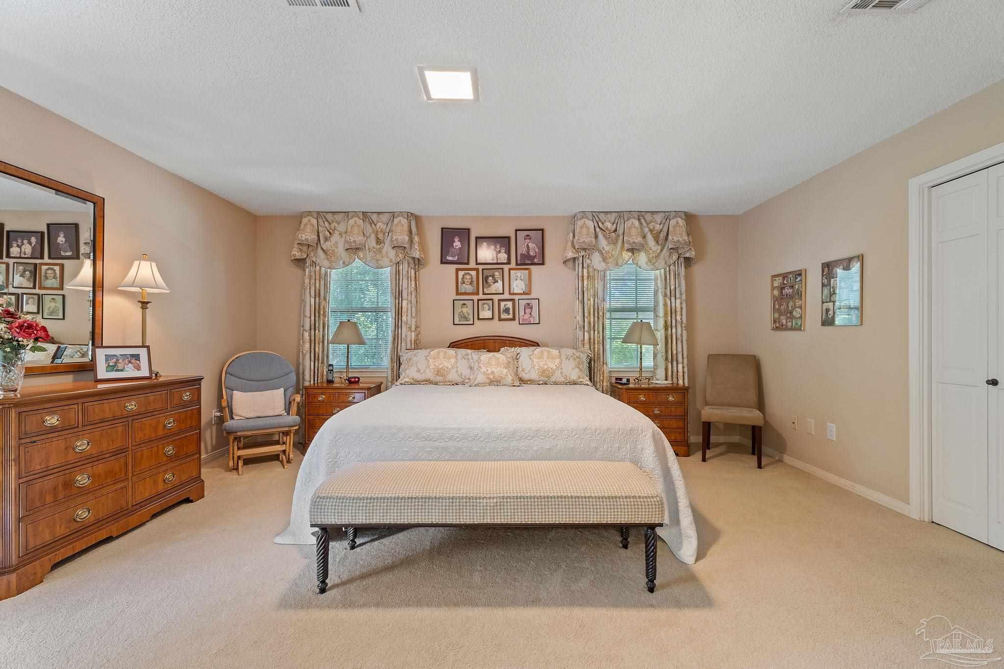 593 Bay Cliffs Rd