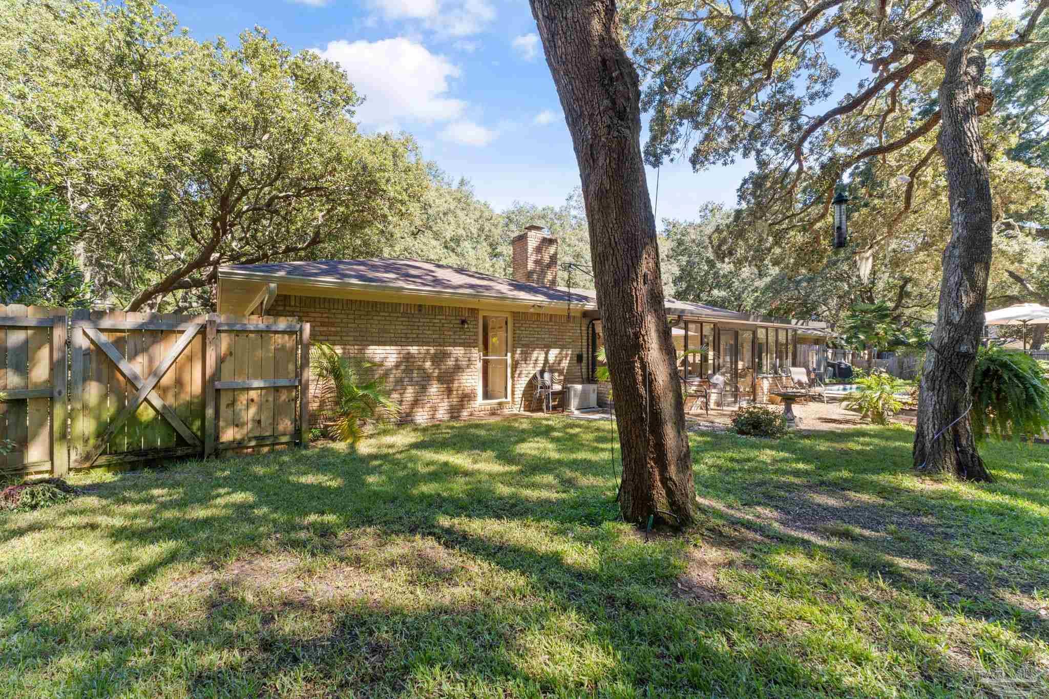 593 Bay Cliffs Rd