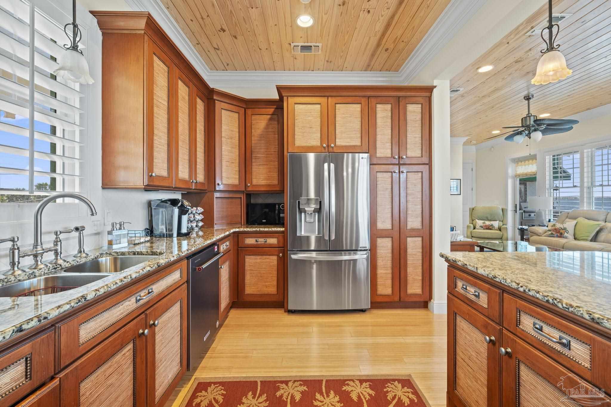 203 Panferio Dr