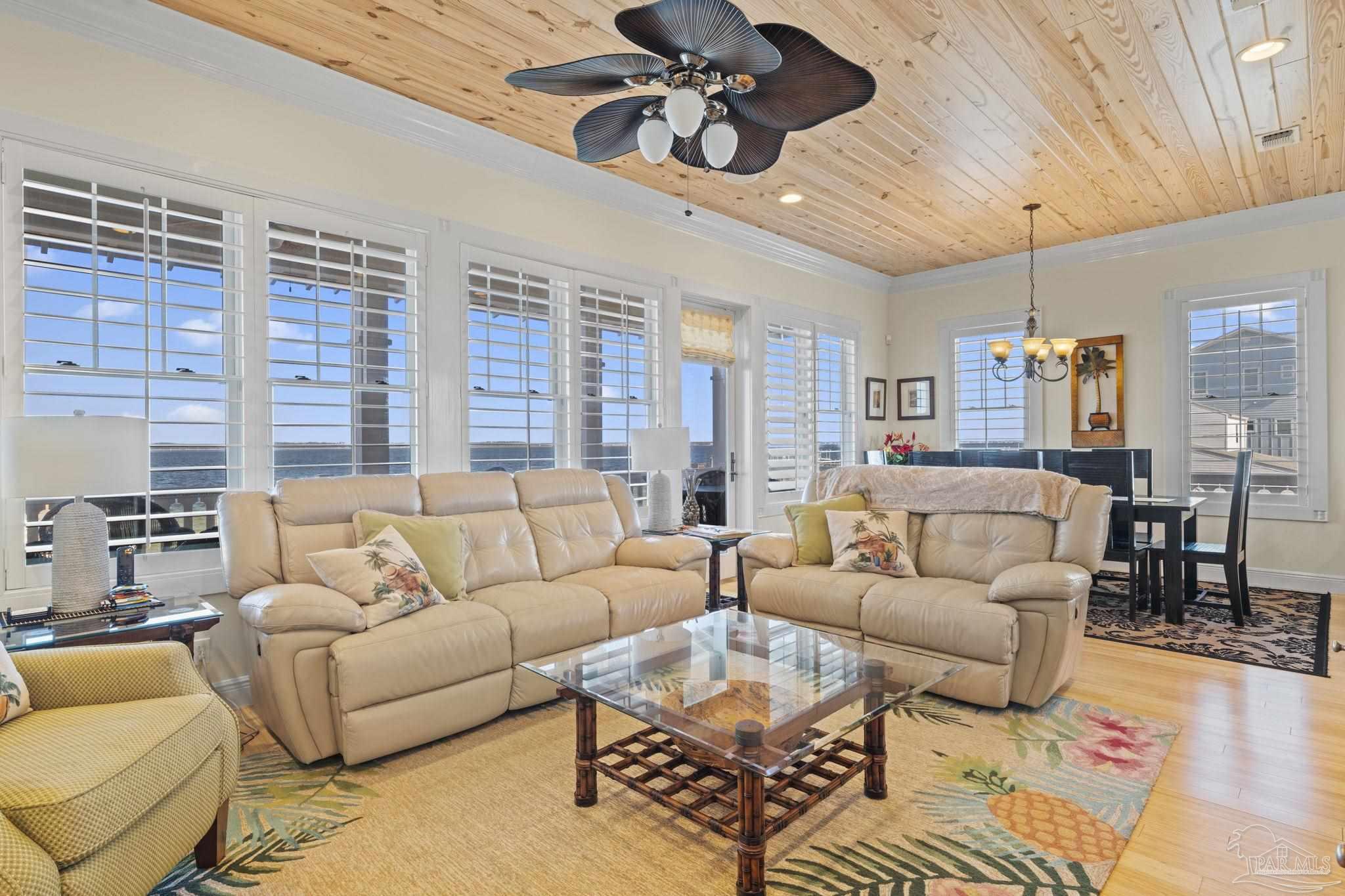 203 Panferio Dr