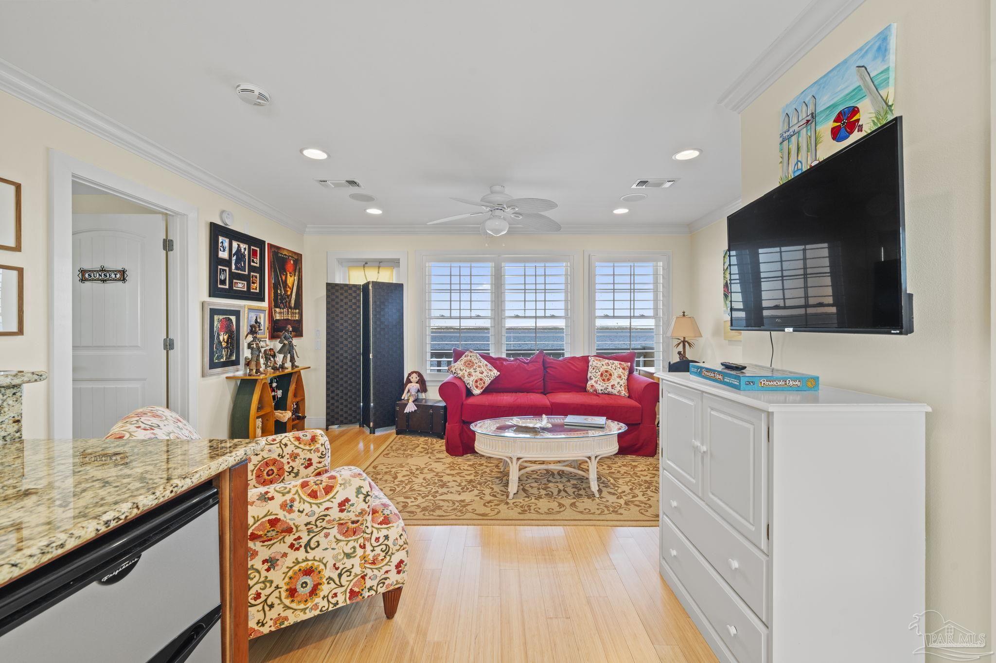 203 Panferio Dr
