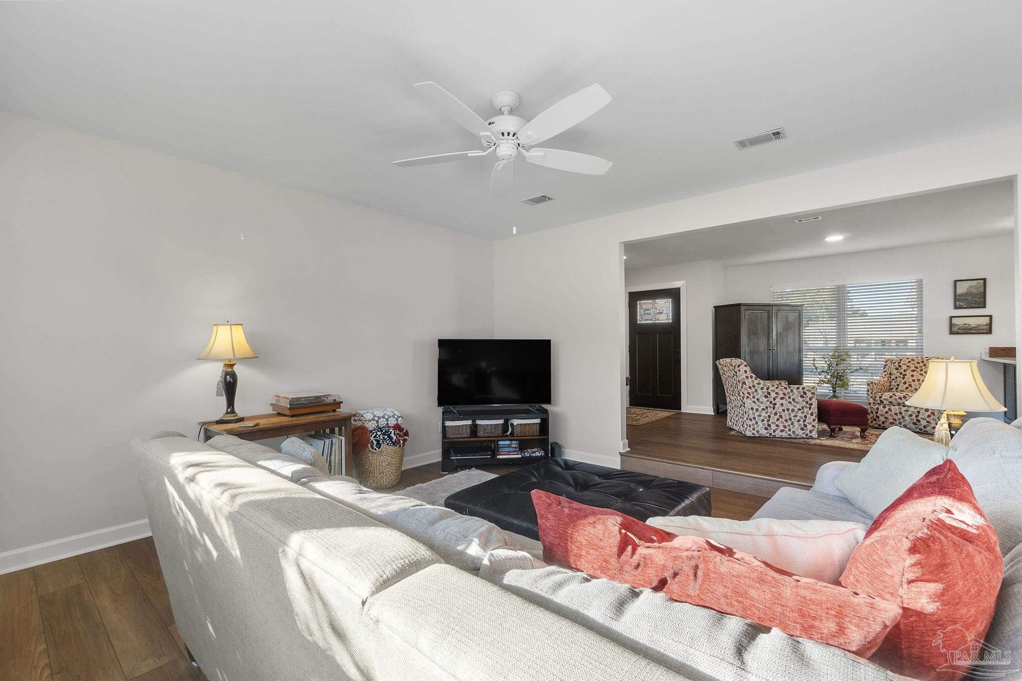 3101 Oxford Cir