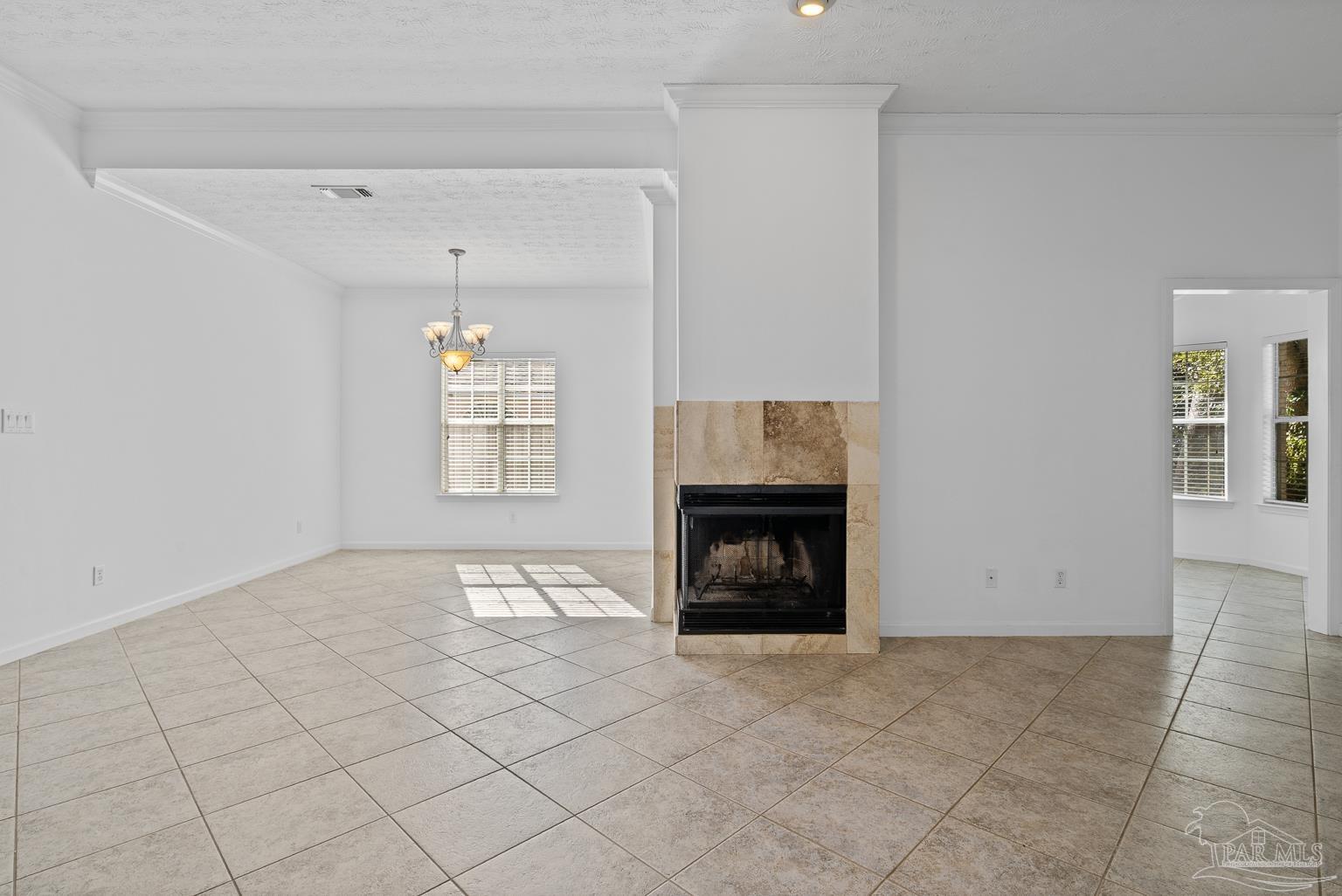 4168 Longwood Cir