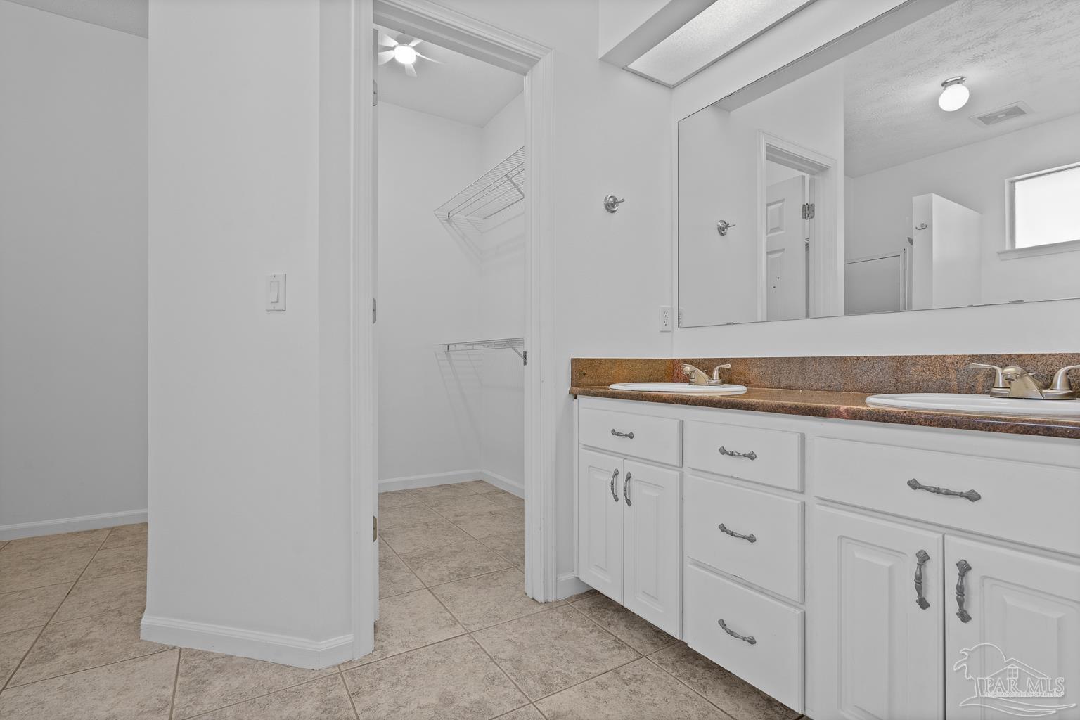 4168 Longwood Cir
